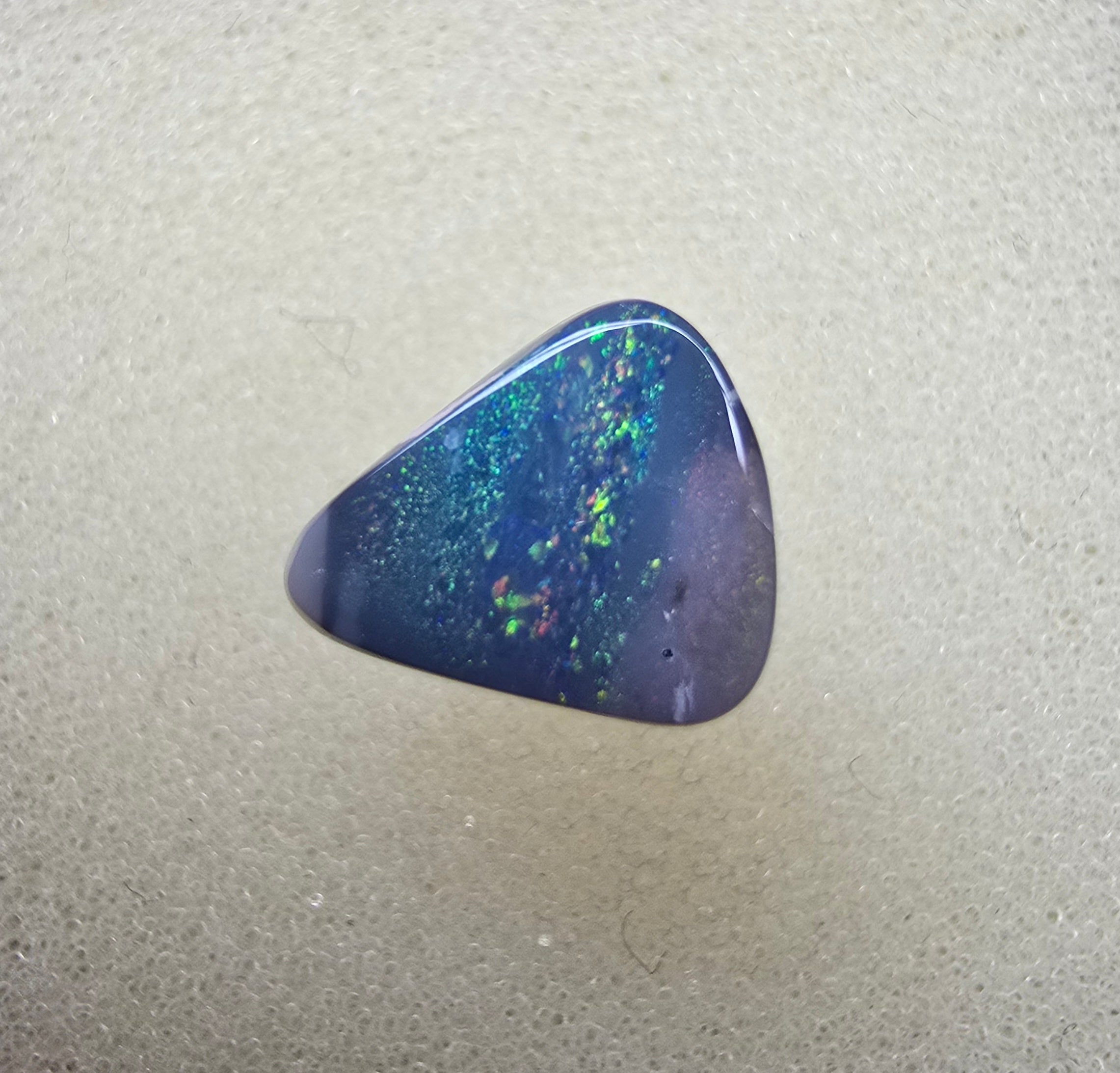 A884 - Sparkly drop cut