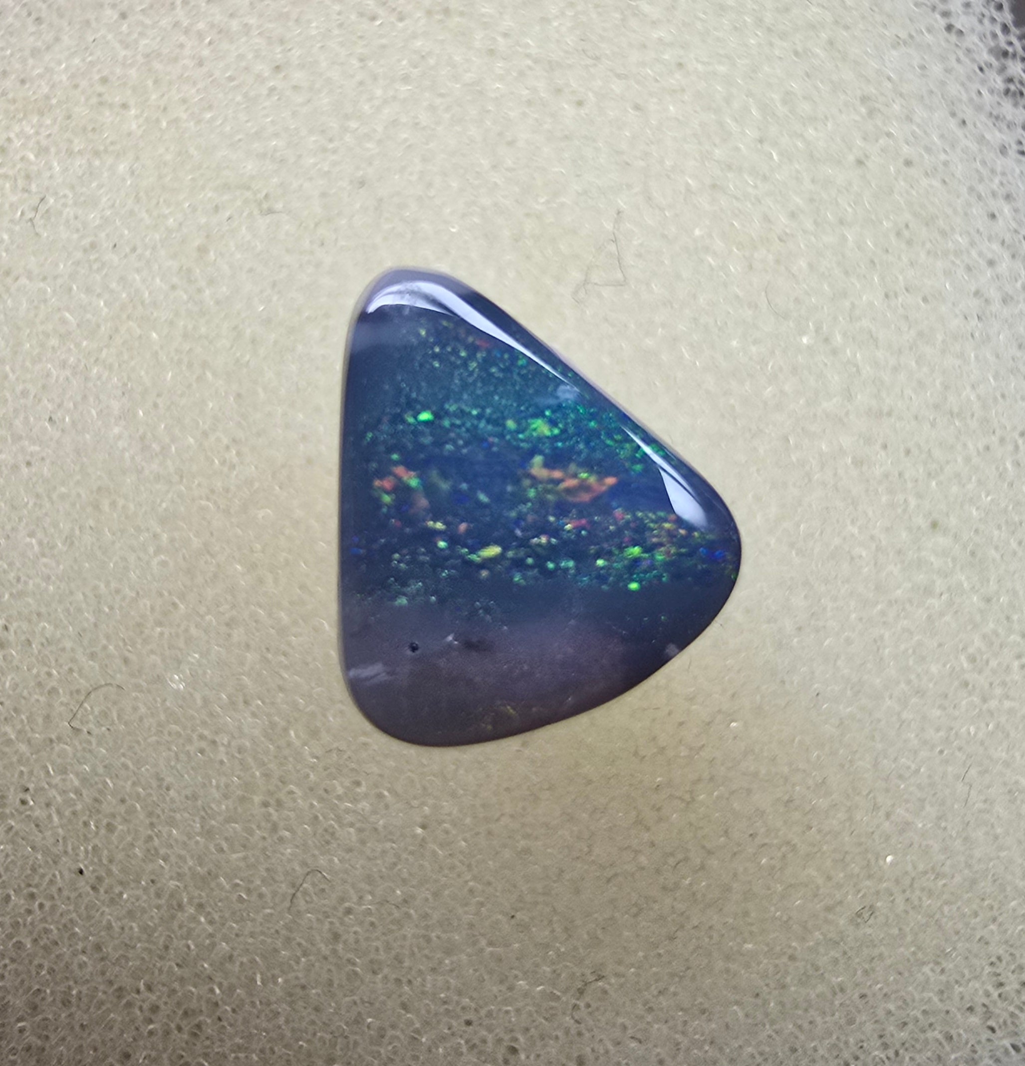 A884 - Sparkly drop cut
