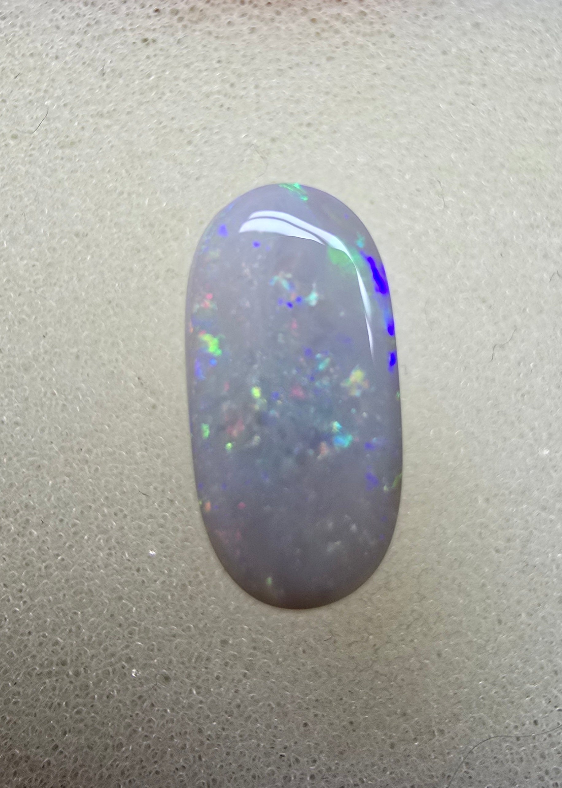A886 - Large oval cut glitter