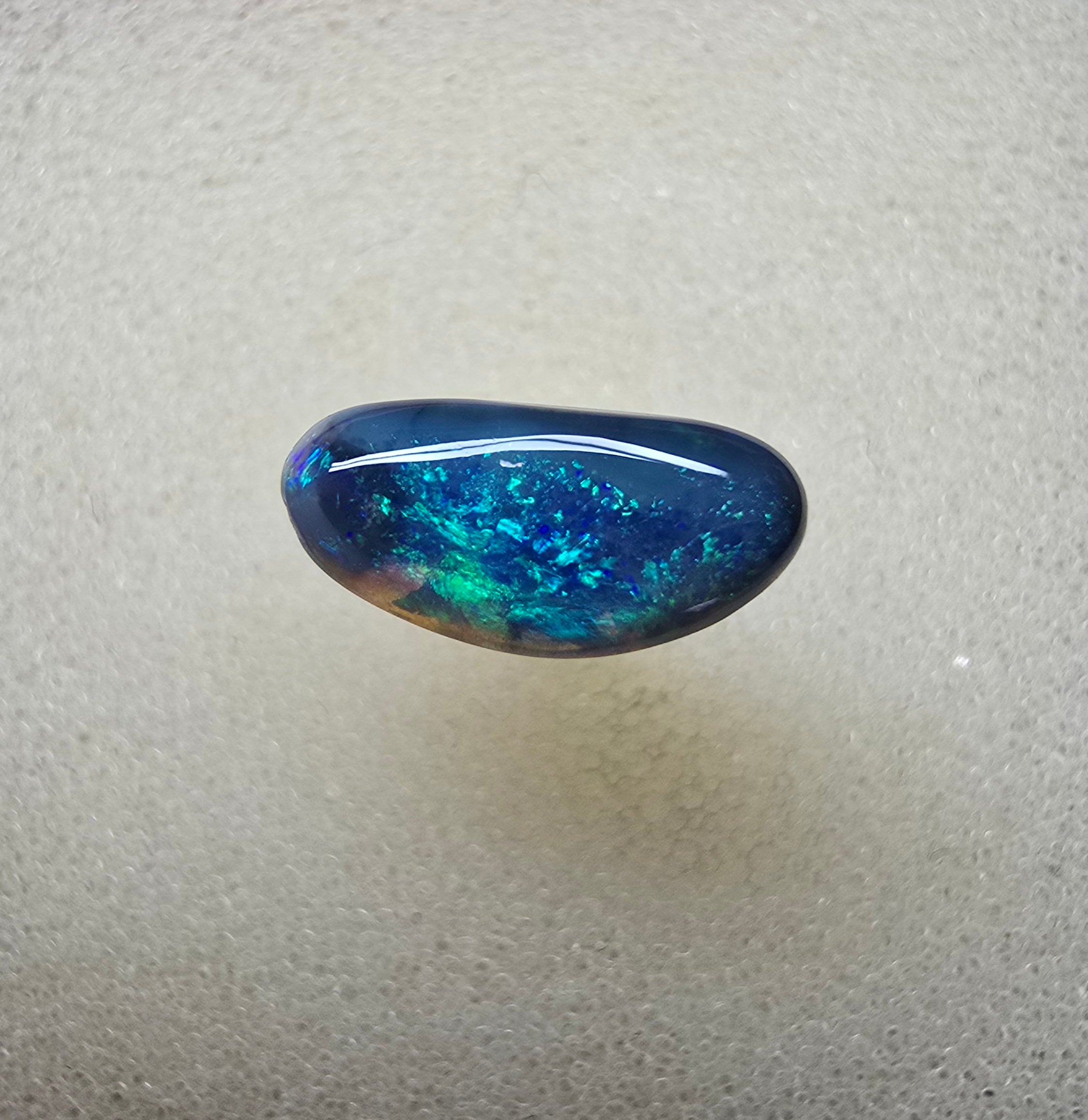 A887 - Freeform black opal
