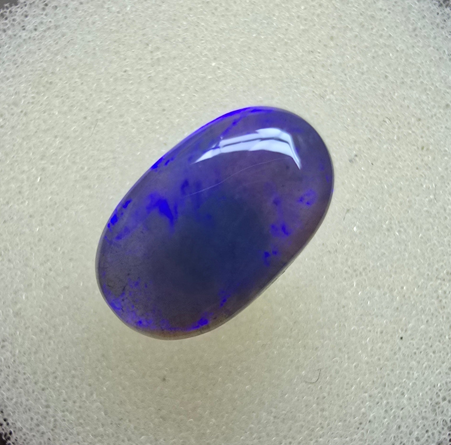 A890 - Large neon purple black crystal opal