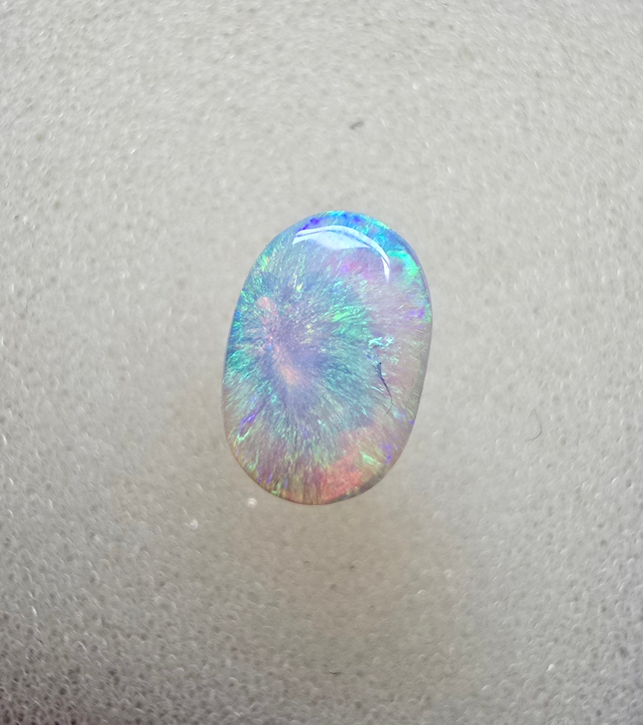 A891 - Cats eye crystal opal