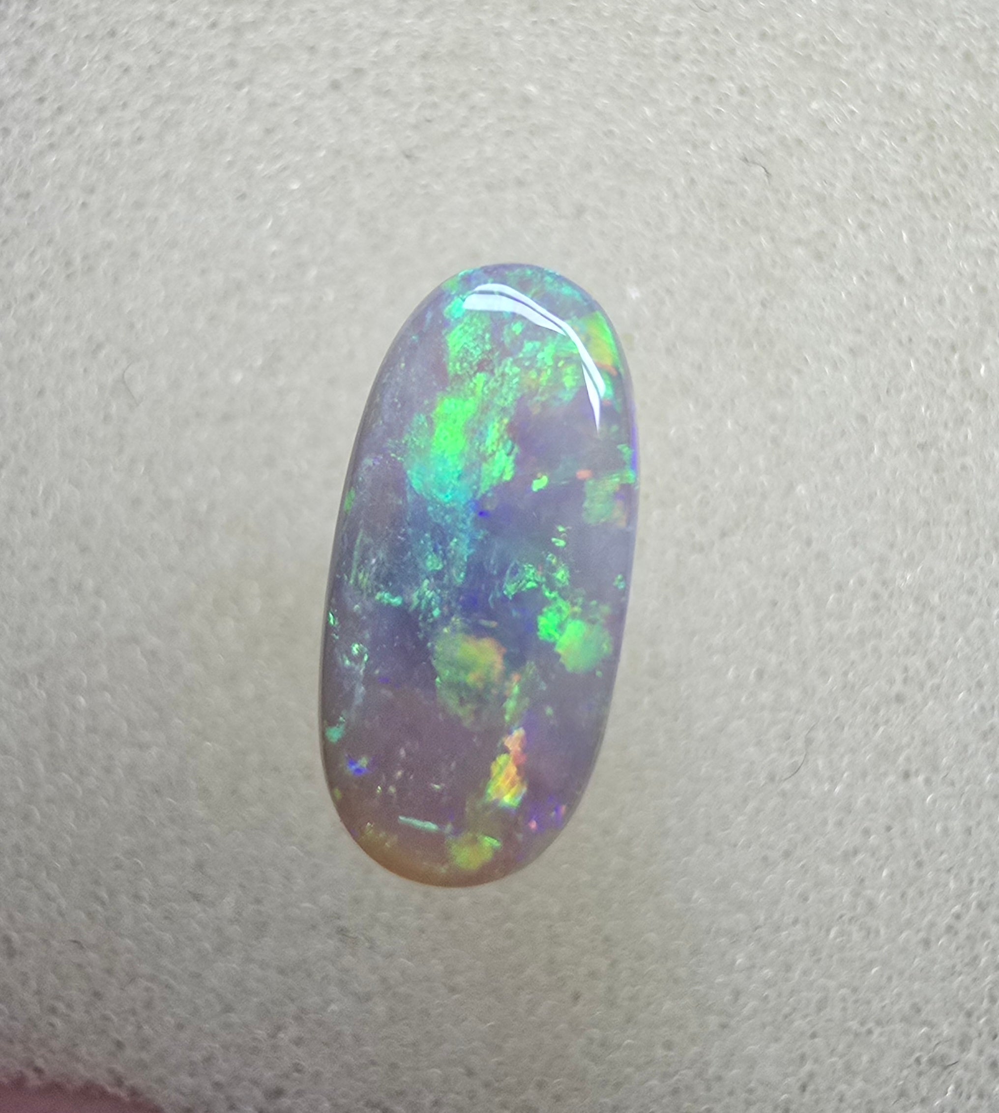 A892 - Dark glittery crystal opal
