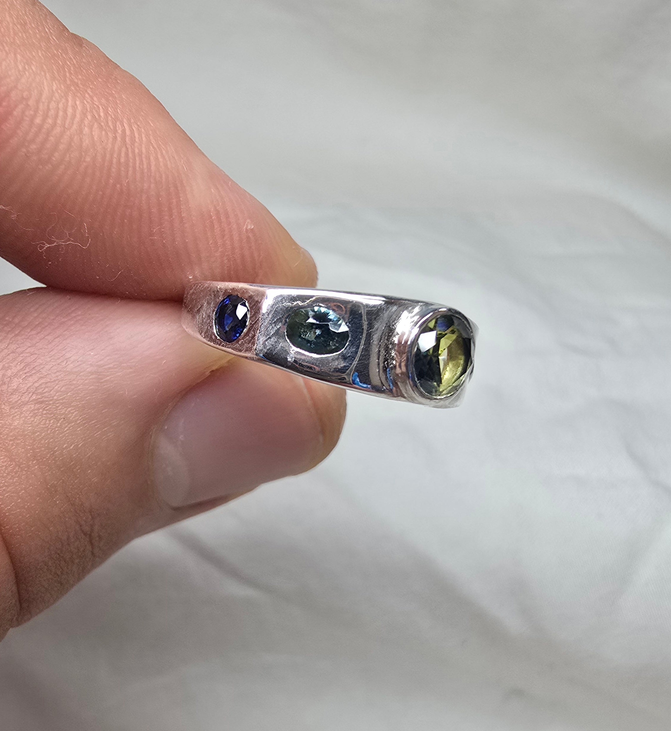J017 - Sapphire sterling silver suite of beauty