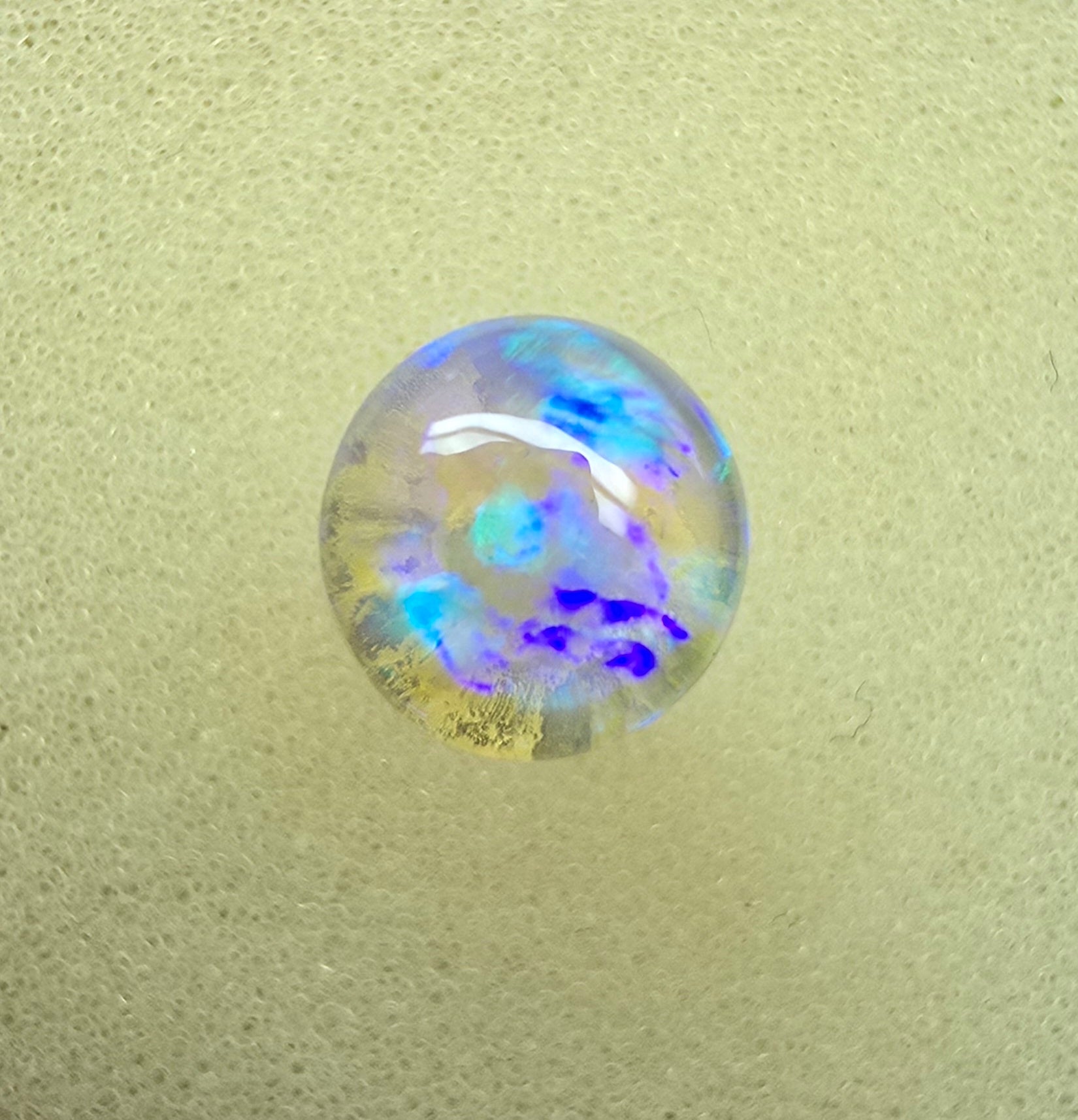 A900 - High dome gentle round cut
