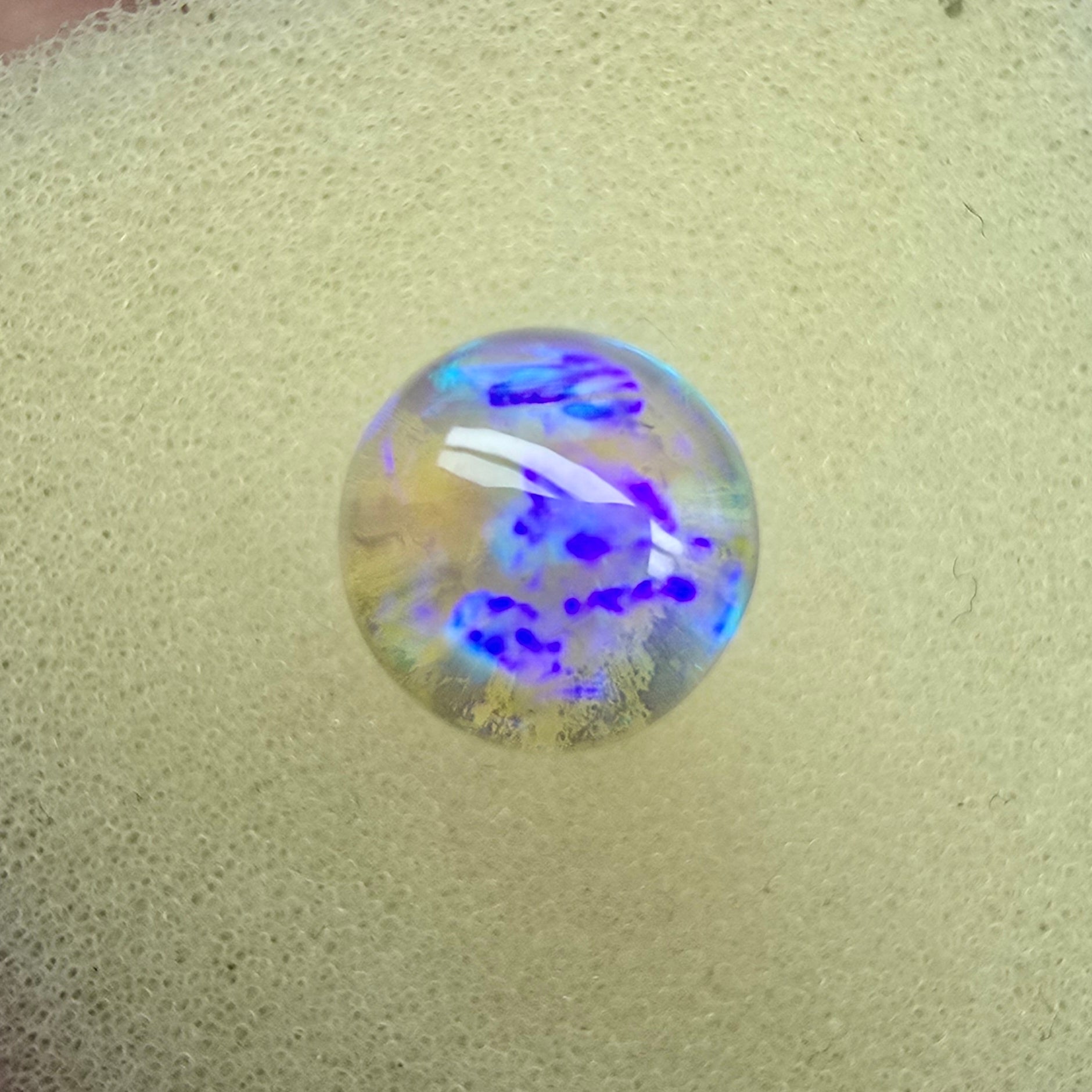 A900 - High dome gentle round cut