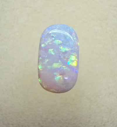 A907 - Bright oval cut ring stone