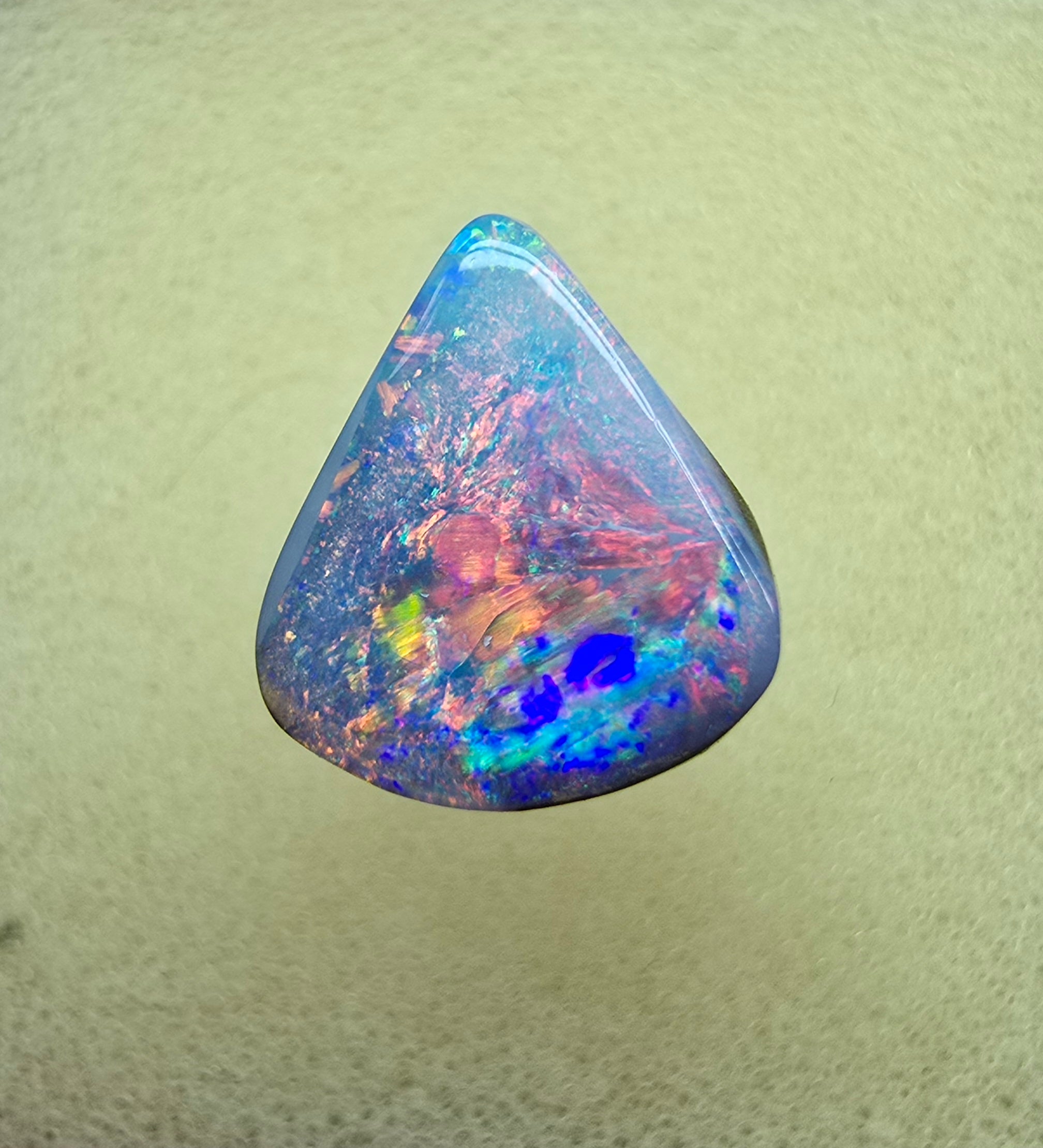 A919 - Stunning bright pink and blue drop cut