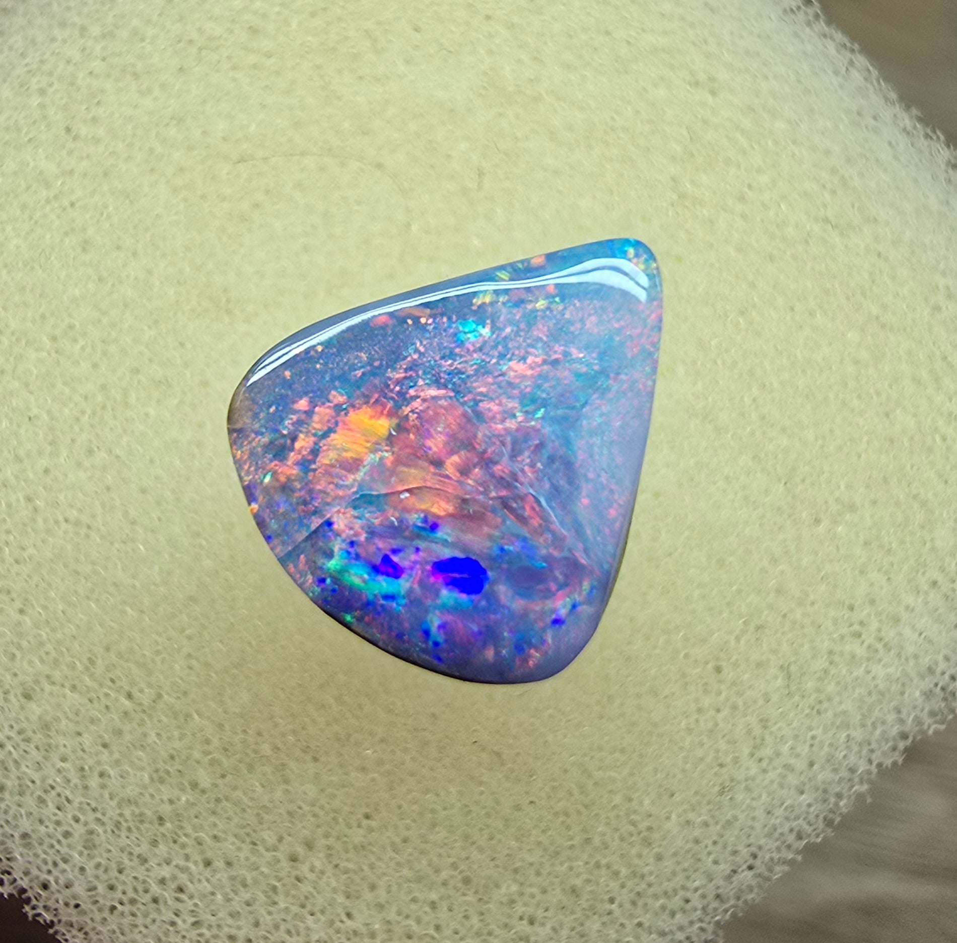 A919 - Stunning bright pink and blue drop cut