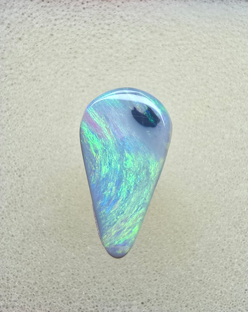 A933 - Bright green flash drop cut