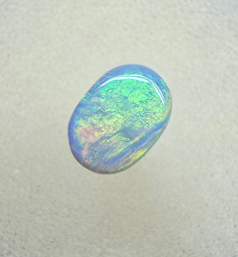 A936 - Bright flashy ring stone.