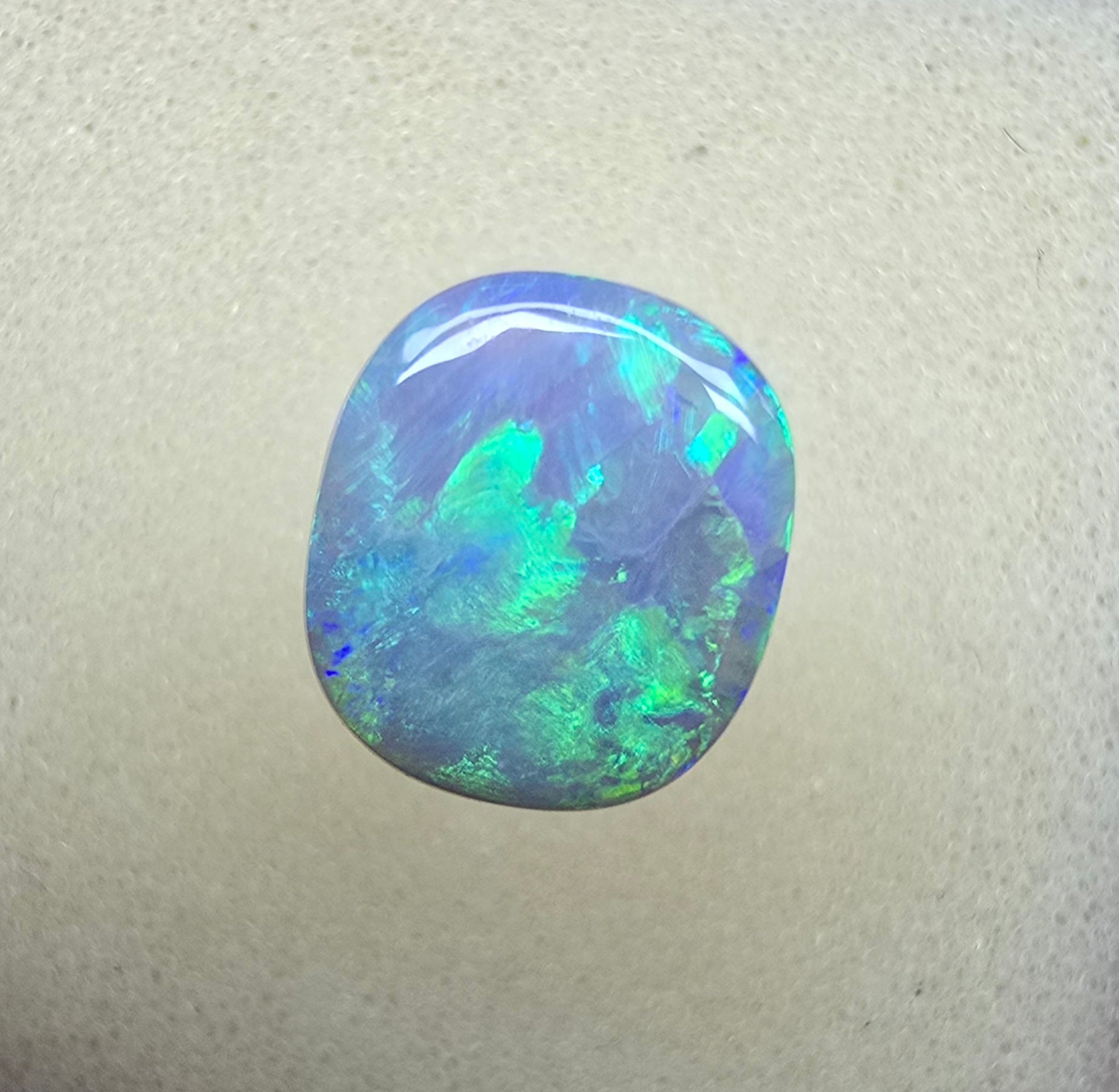 A938 - Bright cushion cut bold beauty