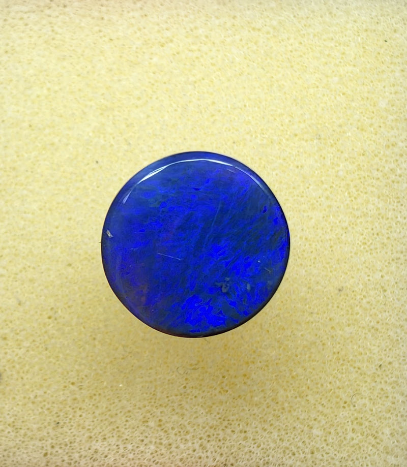 A943 - Round cut purple flash on black