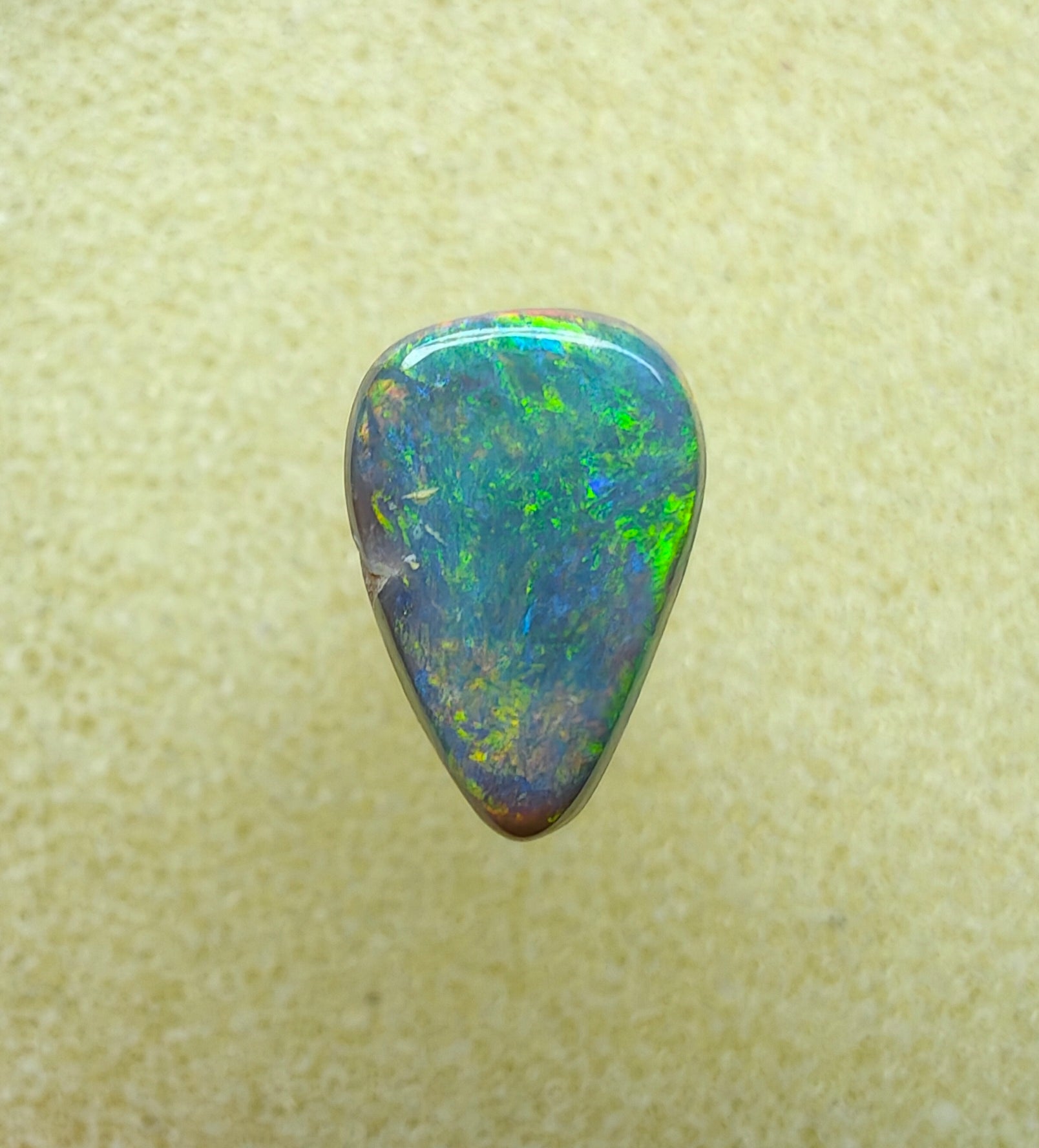 A947 - Stunning flashy drop cut