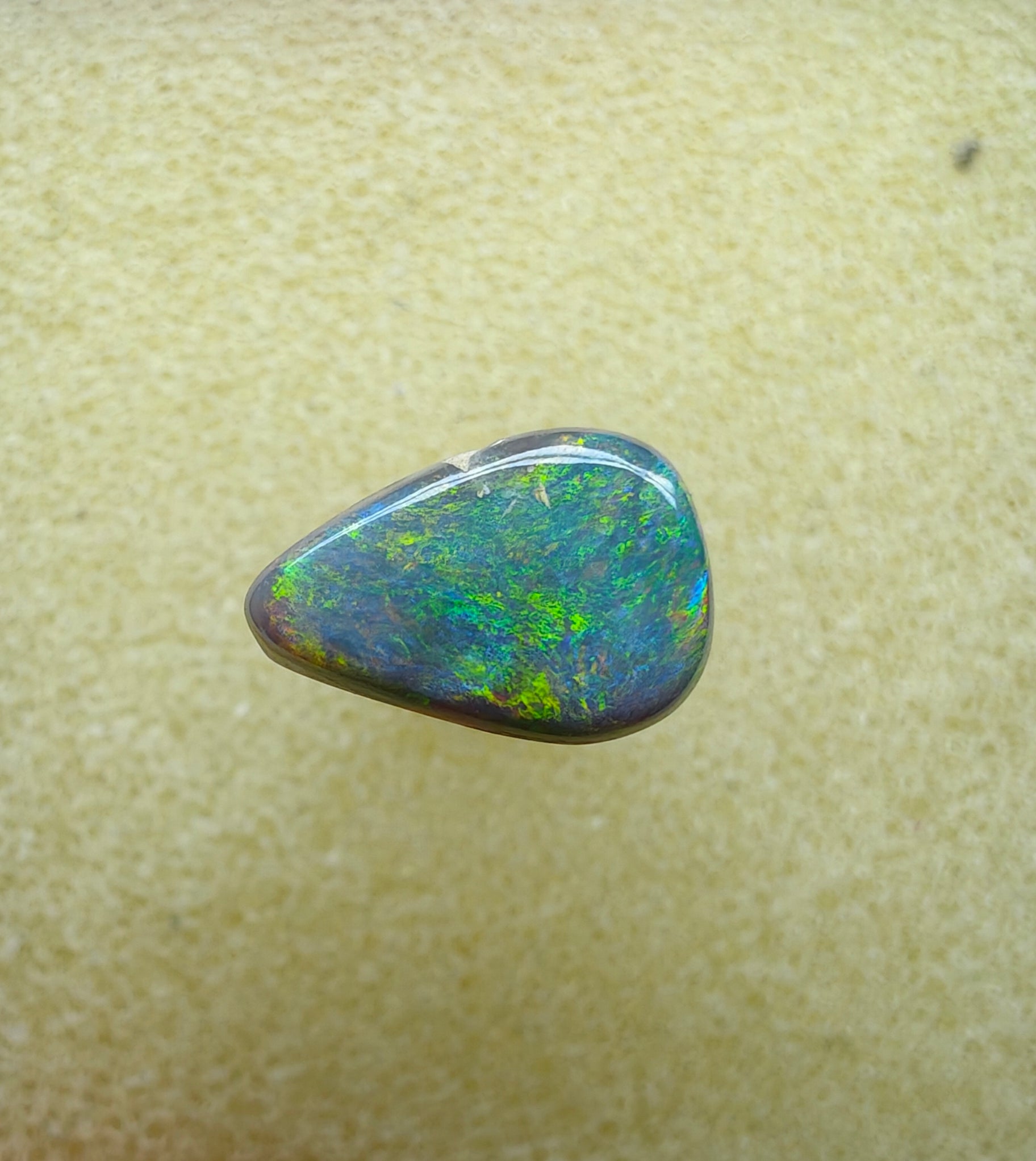 A947 - Stunning flashy drop cut