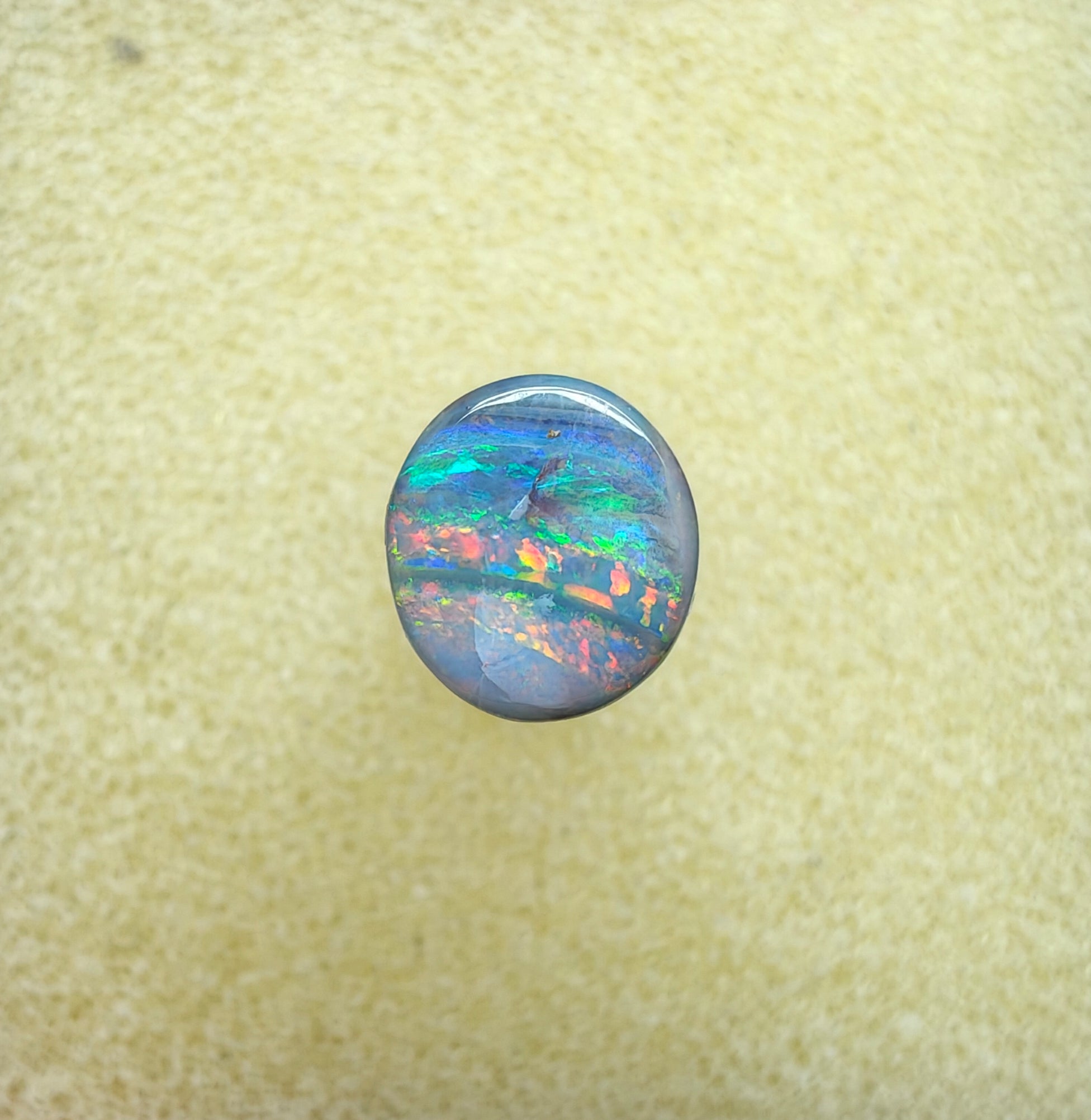 A953 - Bright round cut stunner