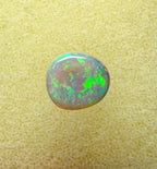 A954 - Flashy green white opal