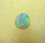 A954 - Flashy green white opal