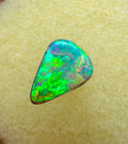 A956 - Bright drop cut crystal flash