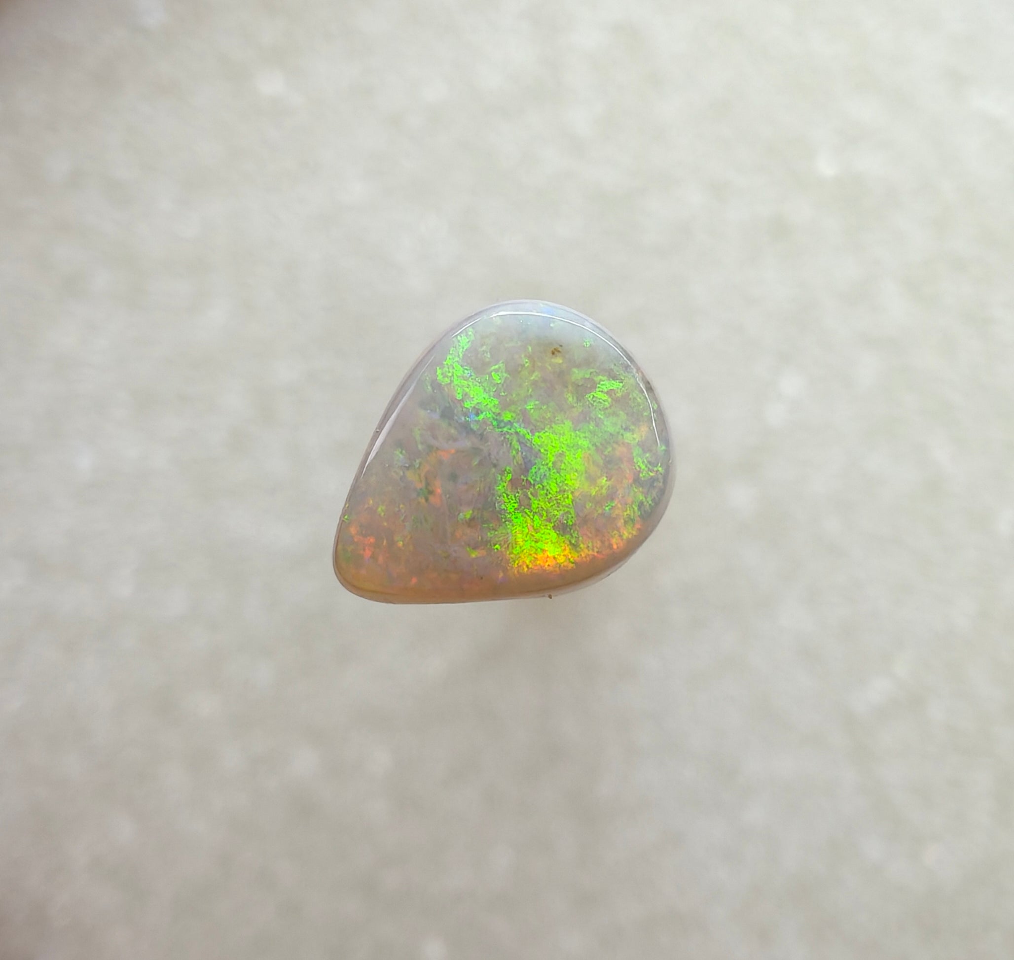 A959 - Drop cut bright red flash