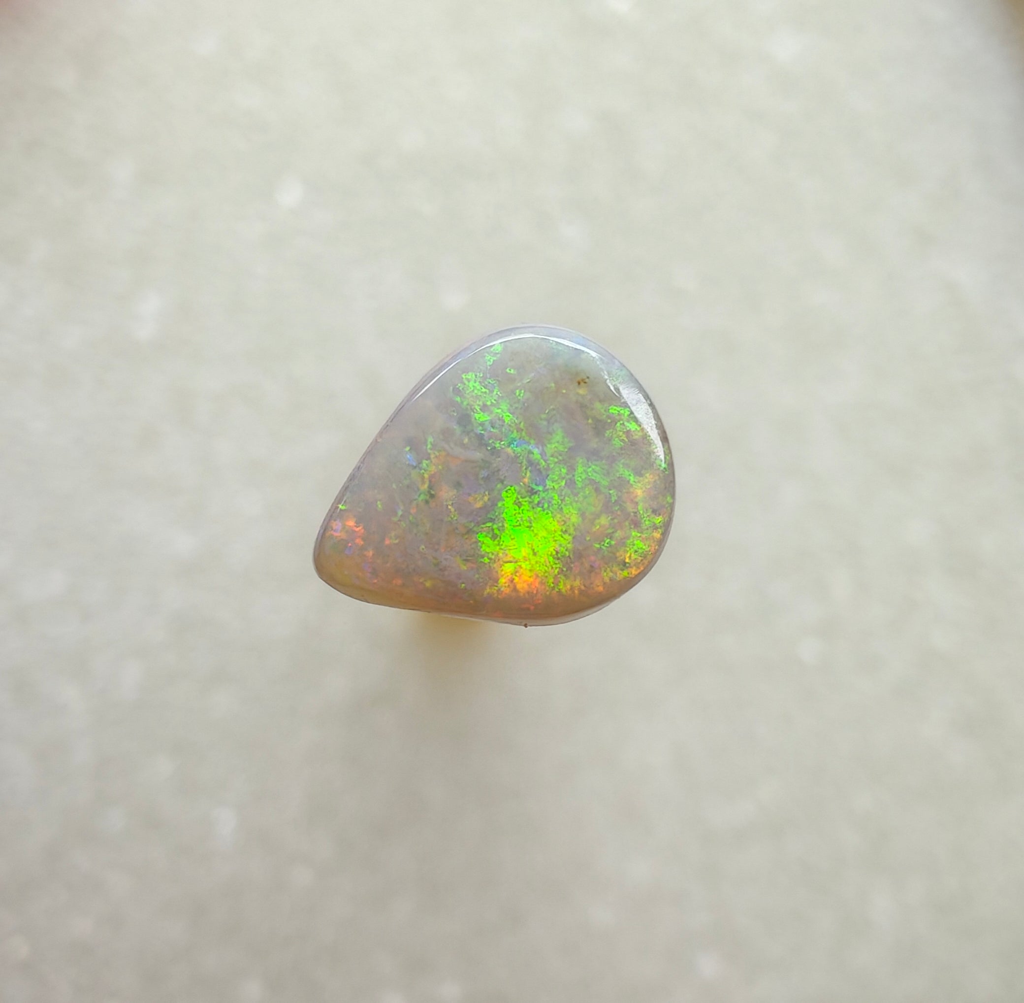 A959 - Drop cut bright red flash