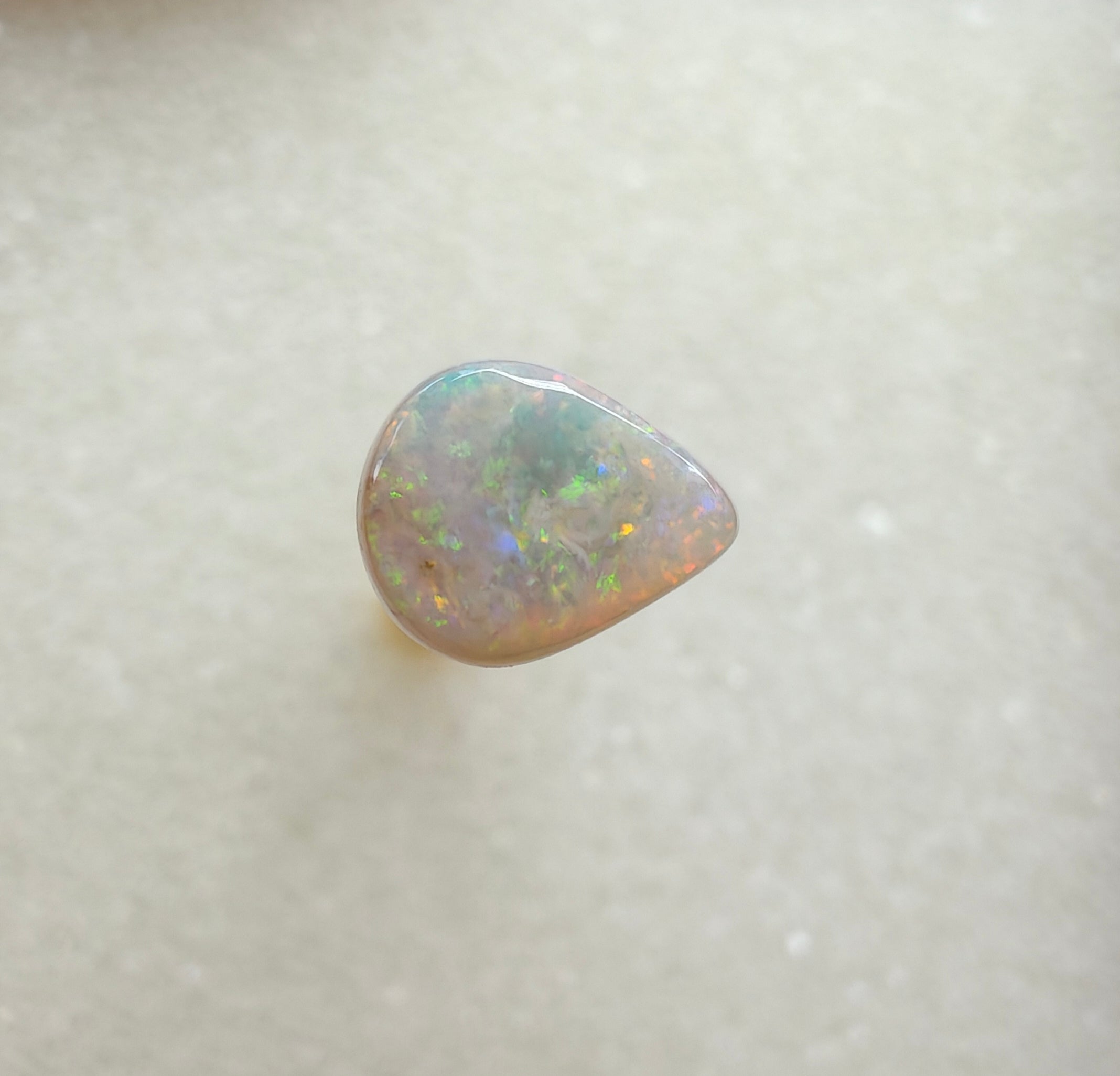 A959 - Drop cut bright red flash