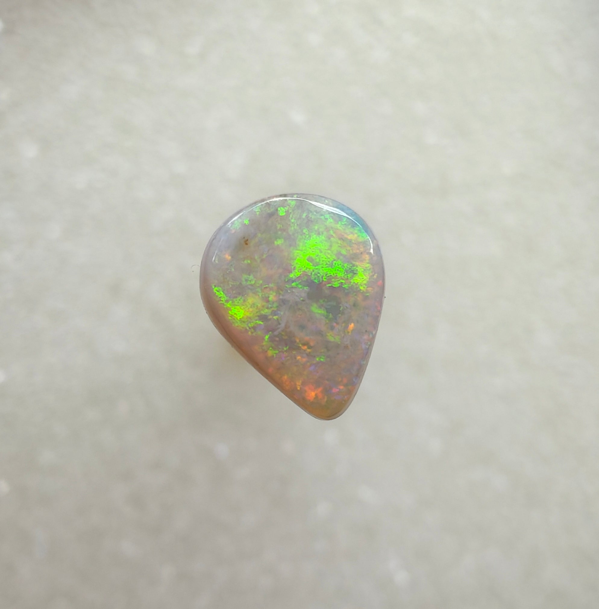 A959 - Drop cut bright red flash