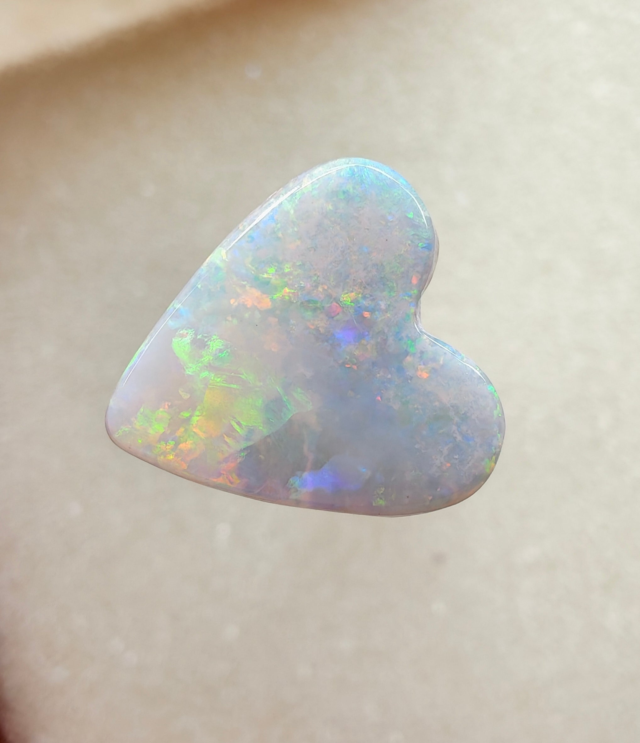 A962 - Glittery large heart cut white opal
