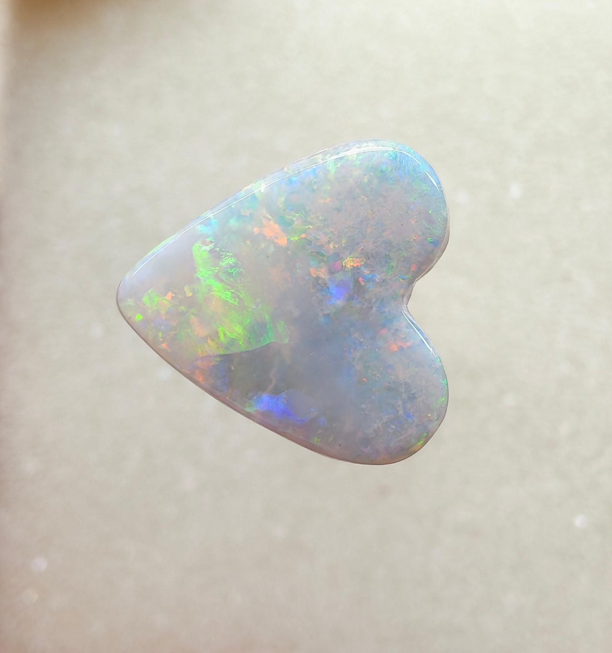 A962 - Glittery large heart cut white opal