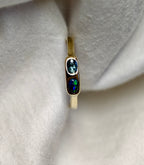 J021 - Sleek gem studded 14k gold band