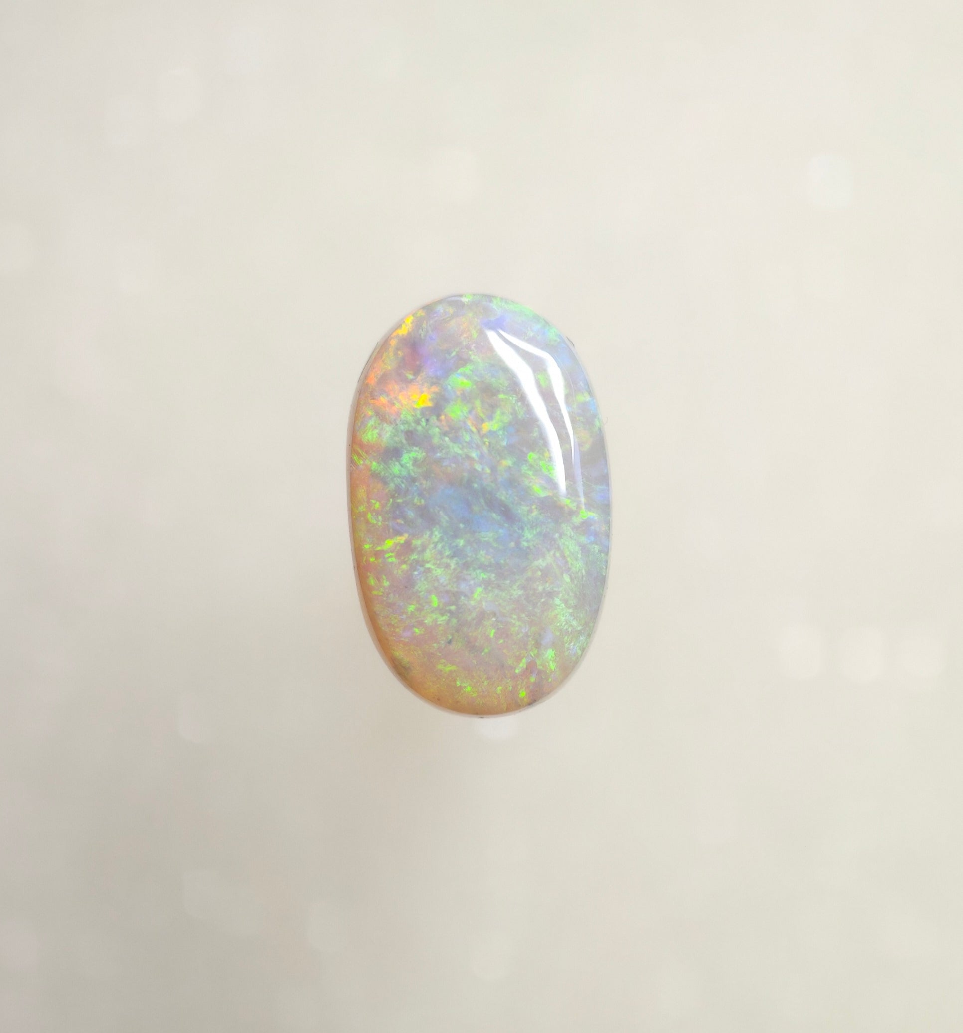 A973 - Crystal oval cut green flash