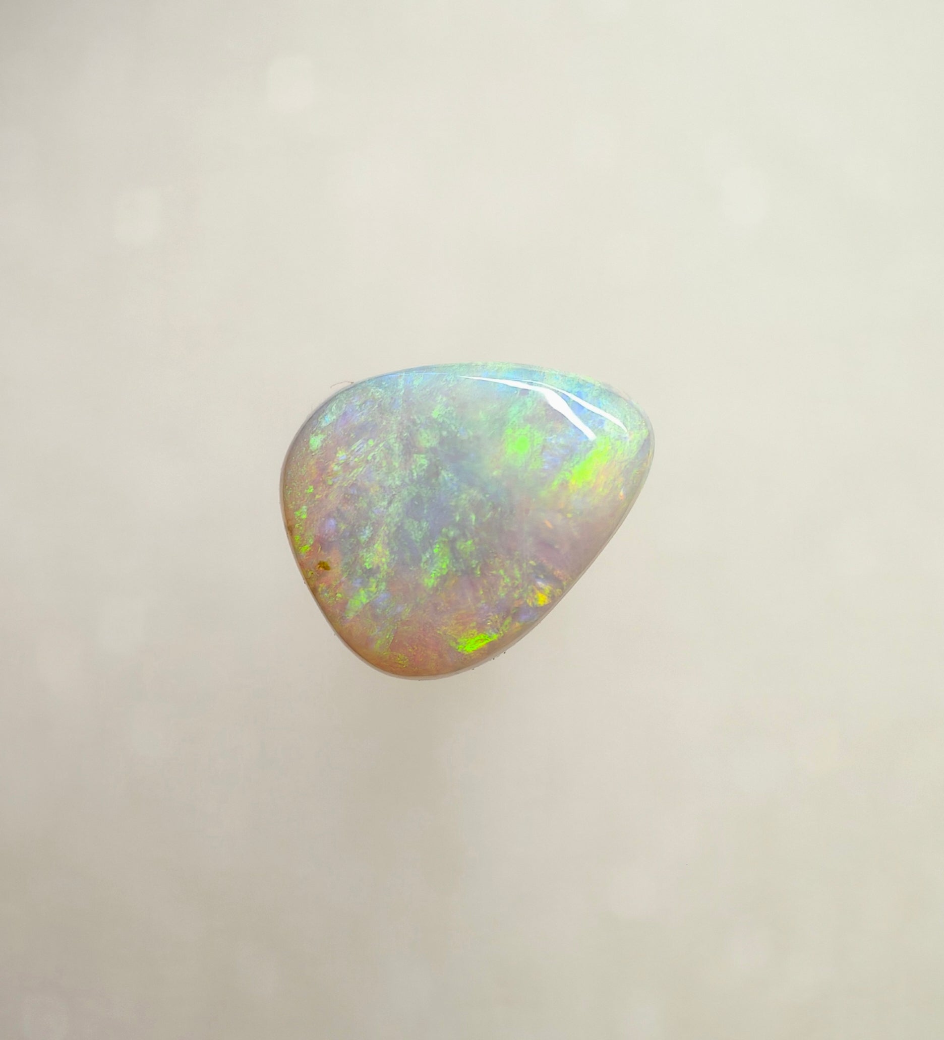 A976 - Gentle large drop cut green flash