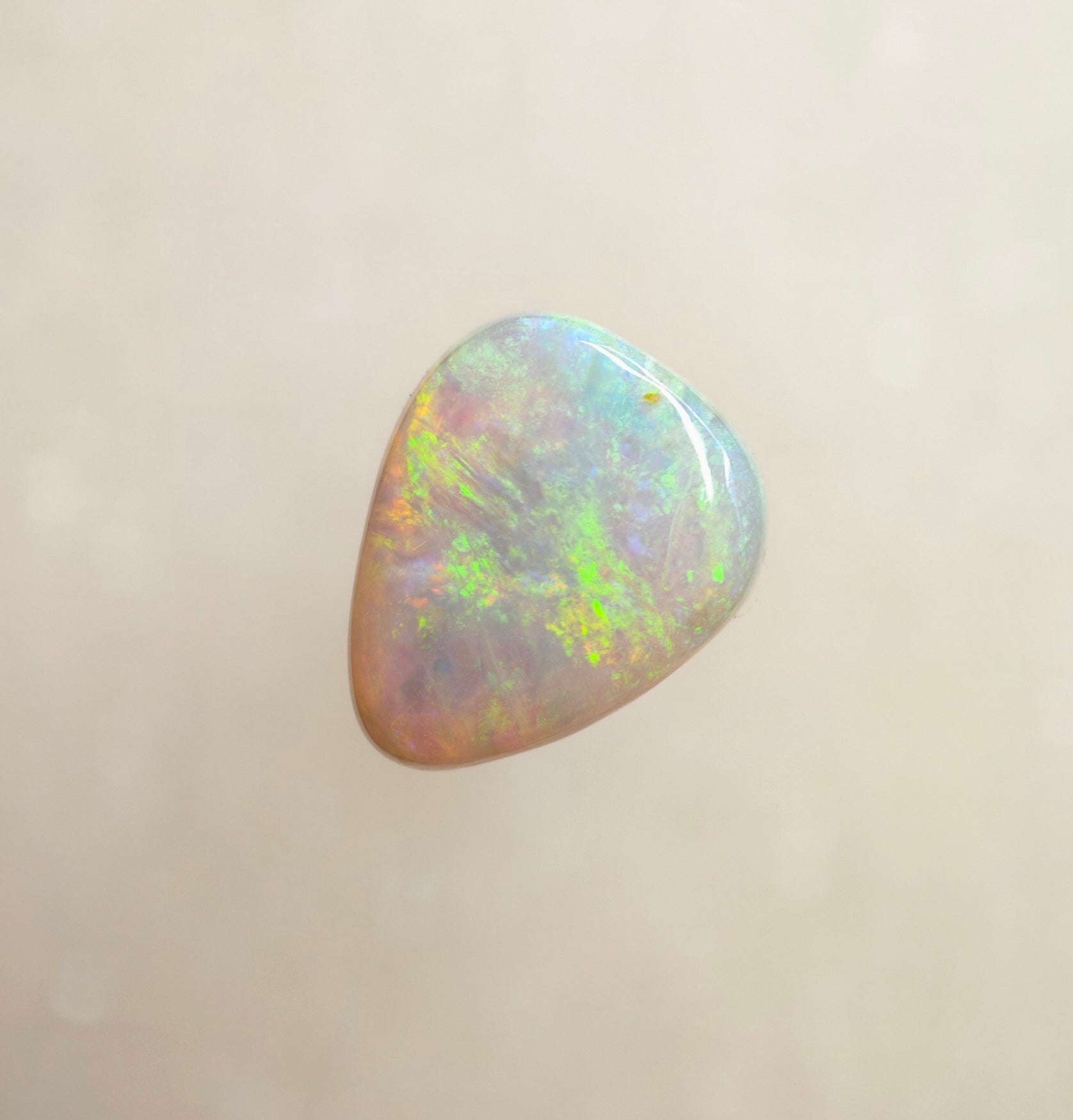 A976 - Gentle large drop cut green flash