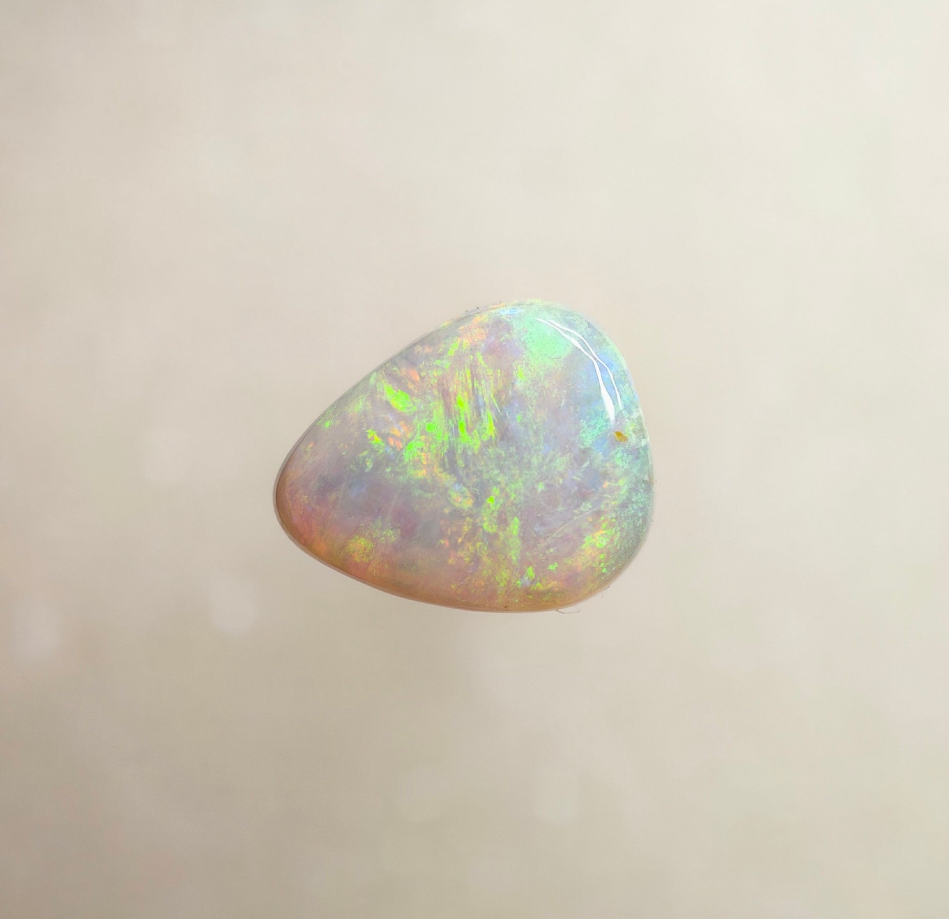 A976 - Gentle large drop cut green flash
