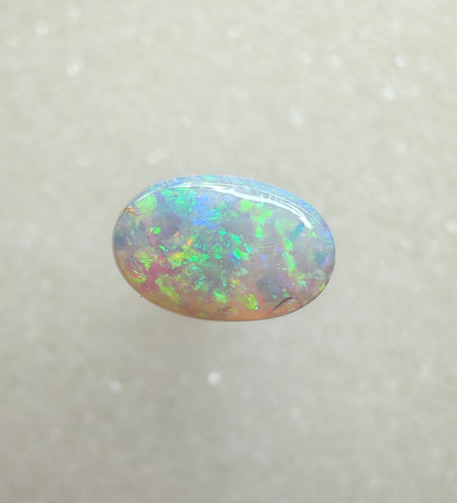 A987 - Bright sparkling oval cut crystal