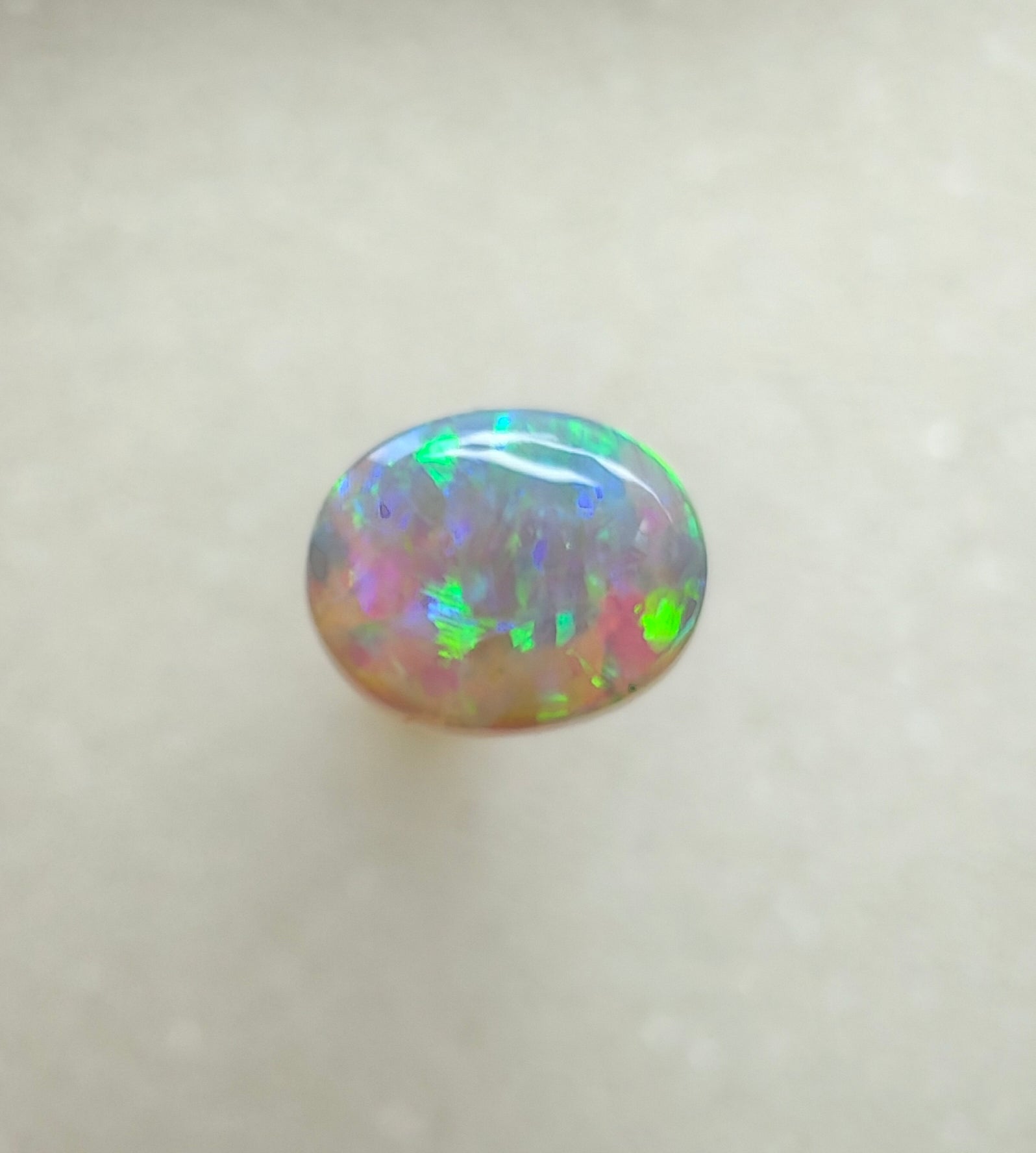 A988 - Bright brilliant 3D colour play crystal