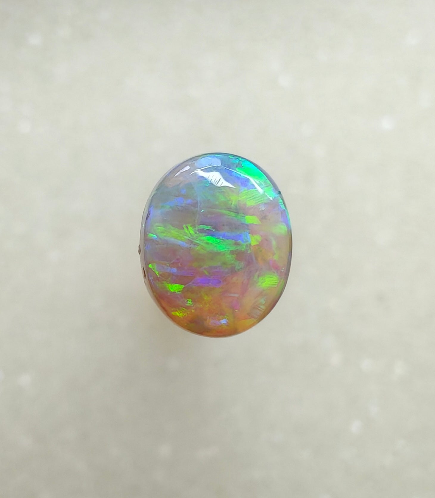 A988 - Bright brilliant 3D colour play crystal