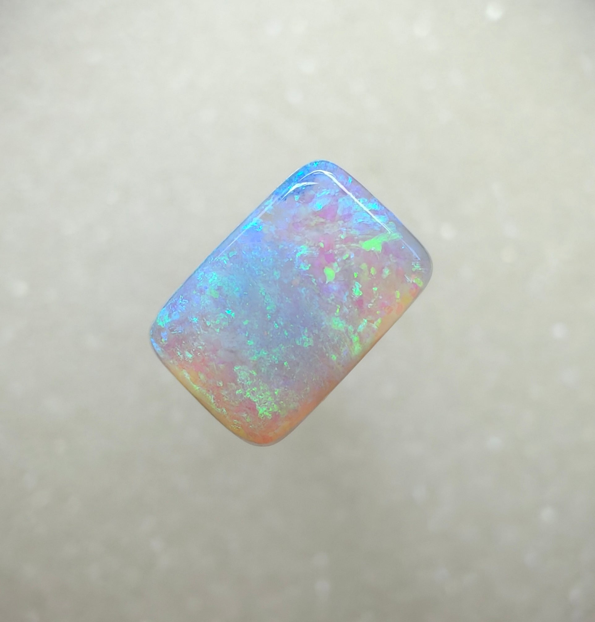 A995 - Long cushion cut sparkle