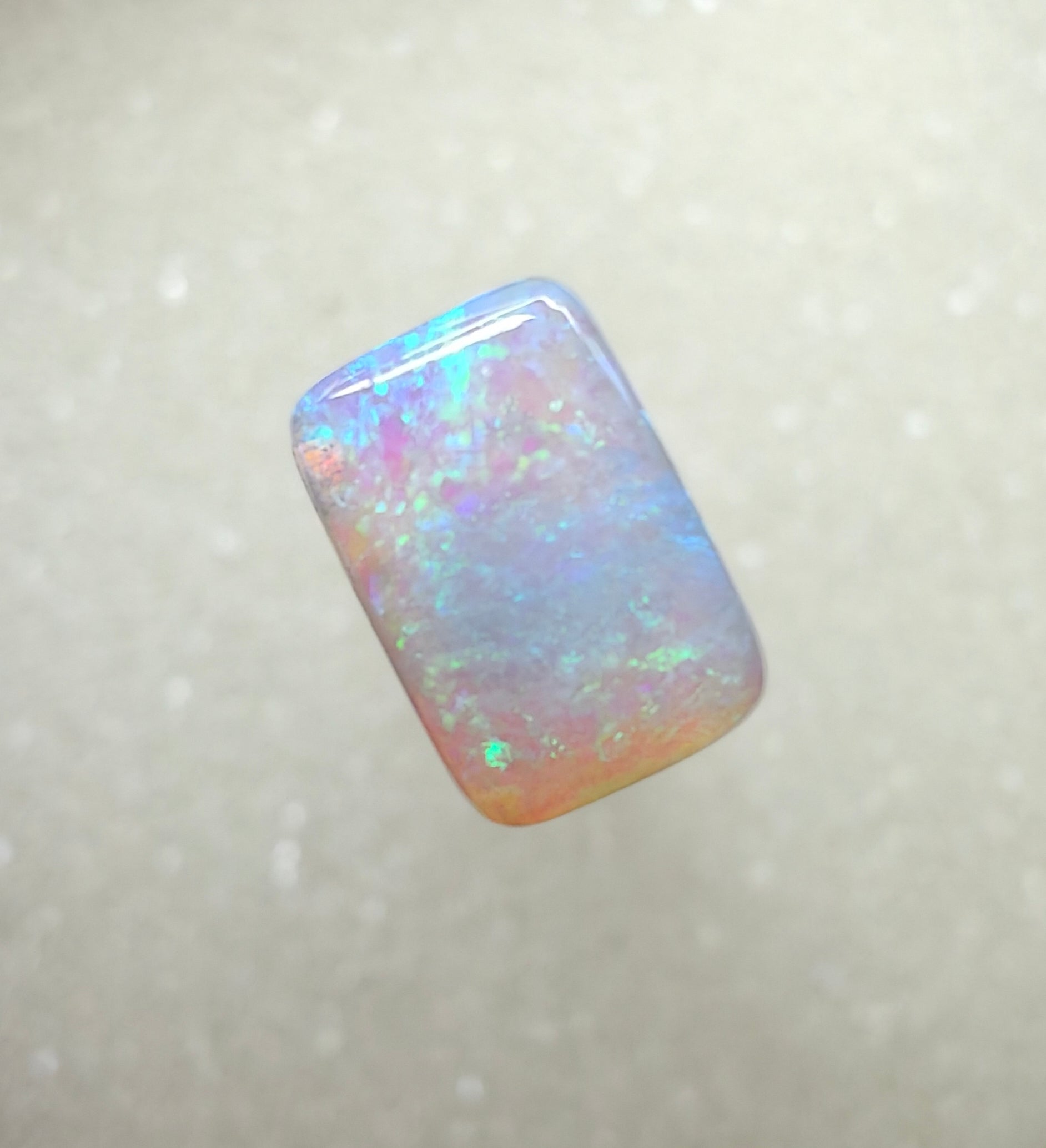 A995 - Long cushion cut sparkle