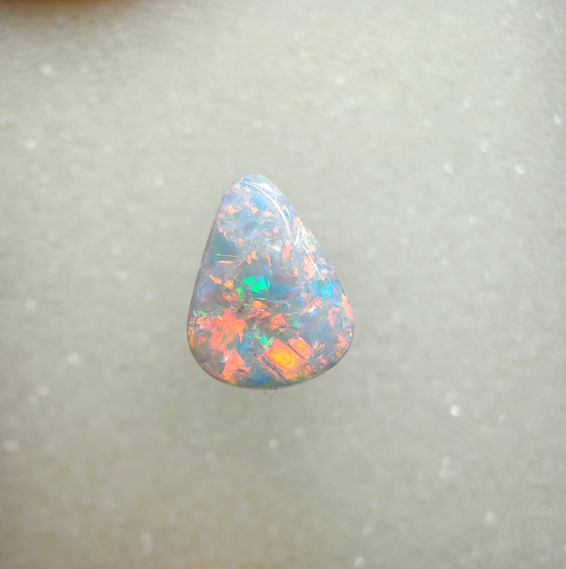 A1003 - Gem grade drop cut