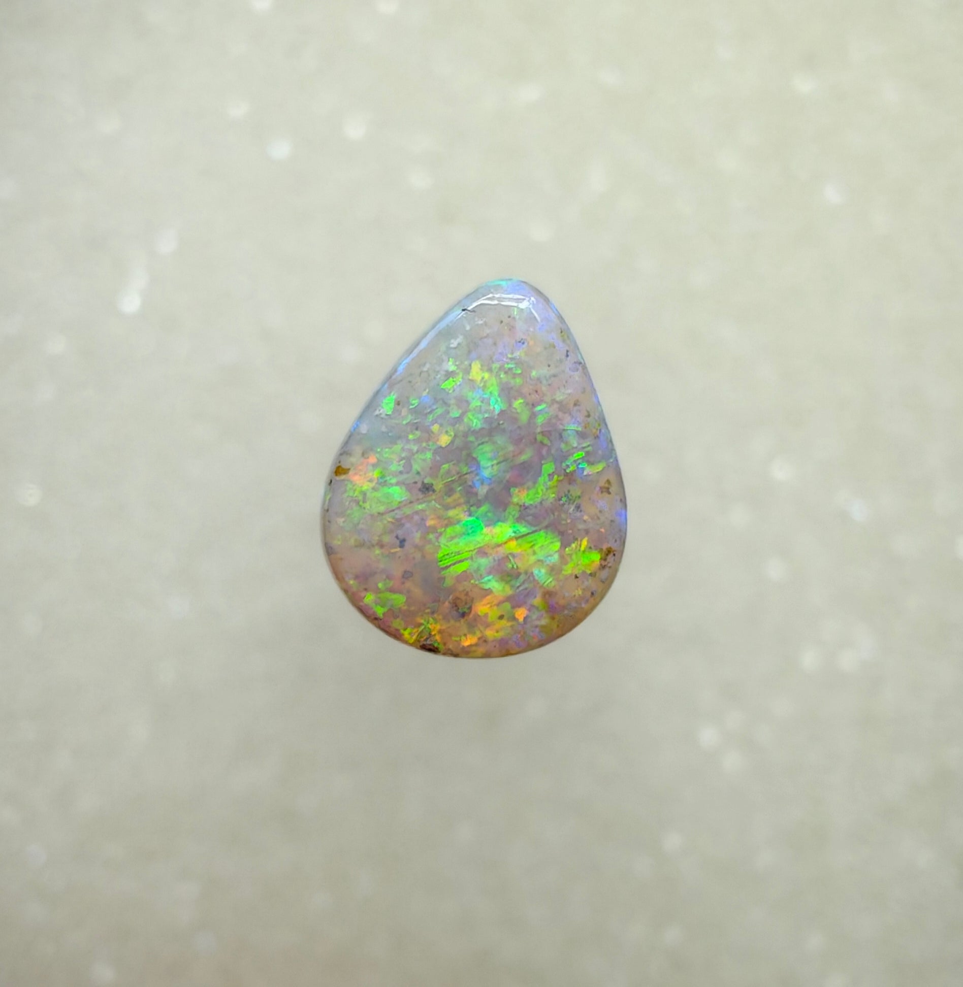 A1005 - Bright drop cut beauty