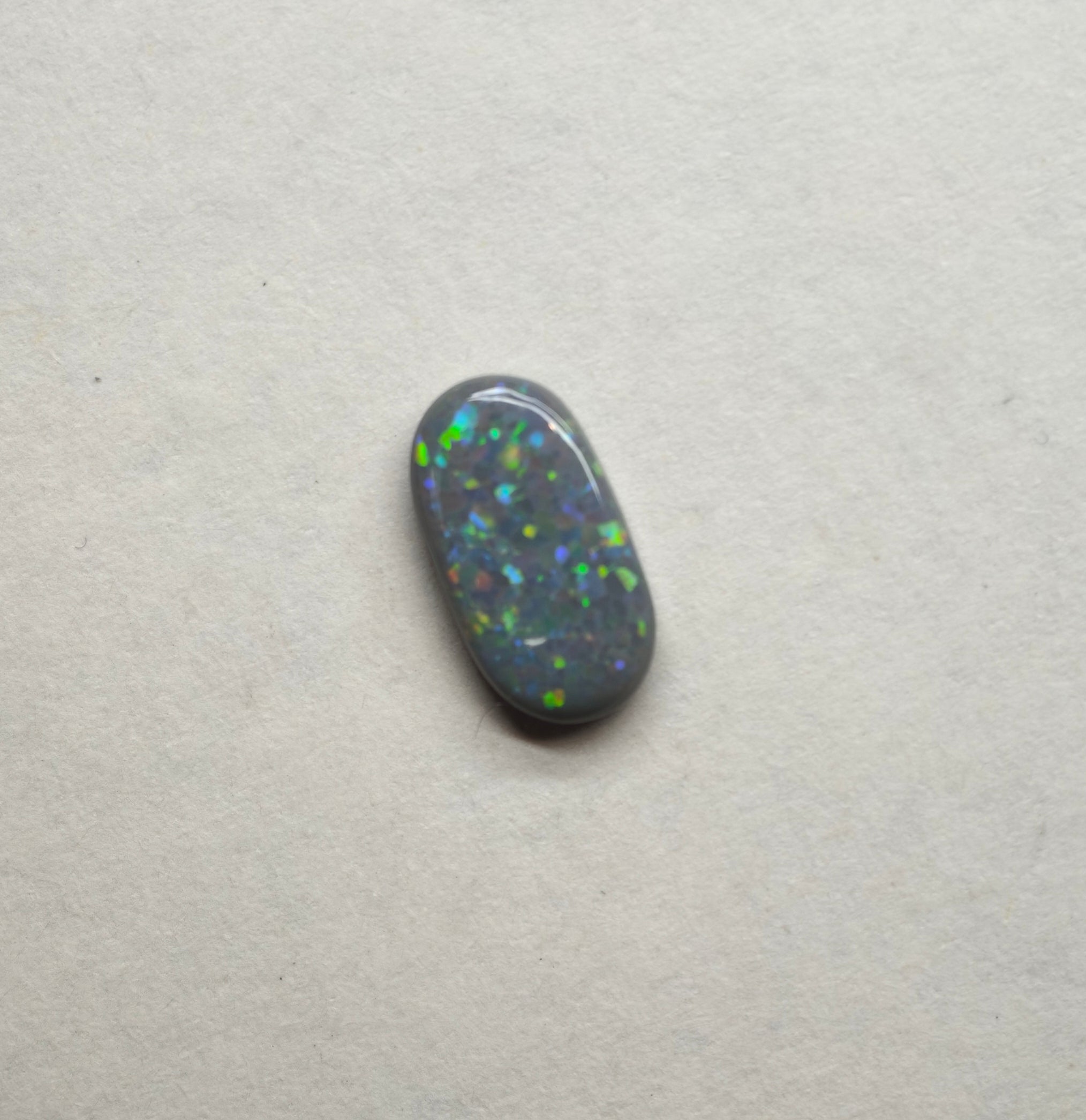 A1013 - Dark base bright pinfire sparkle