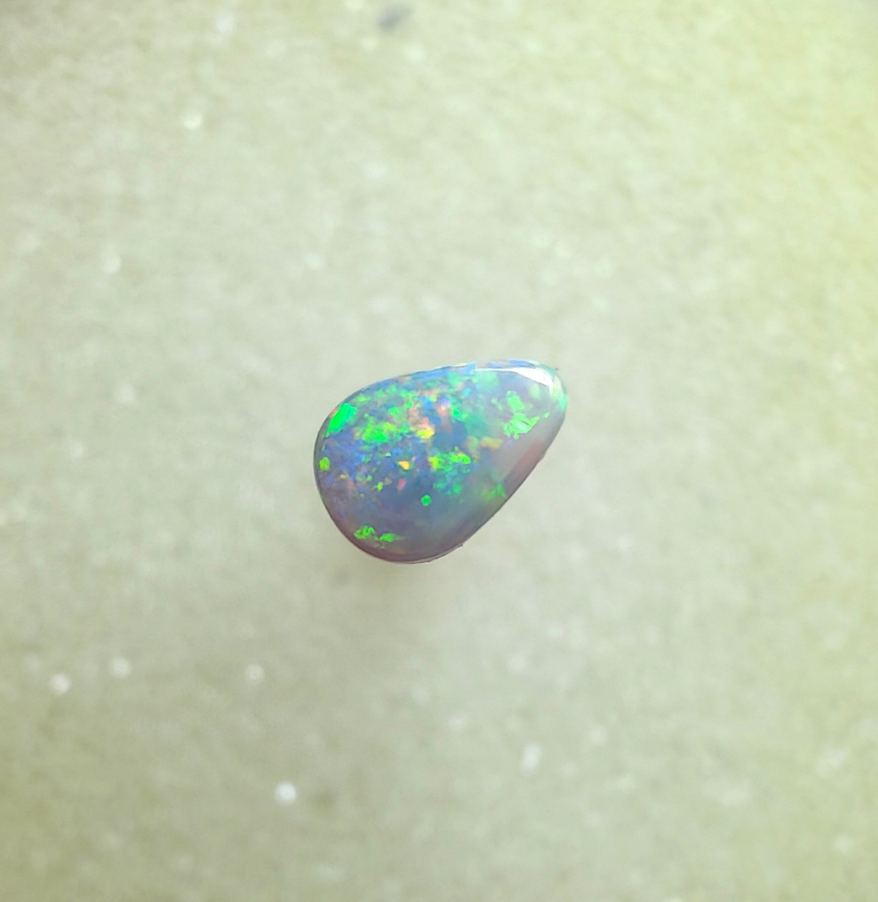 A1043 - Sparkle drop cut beauty