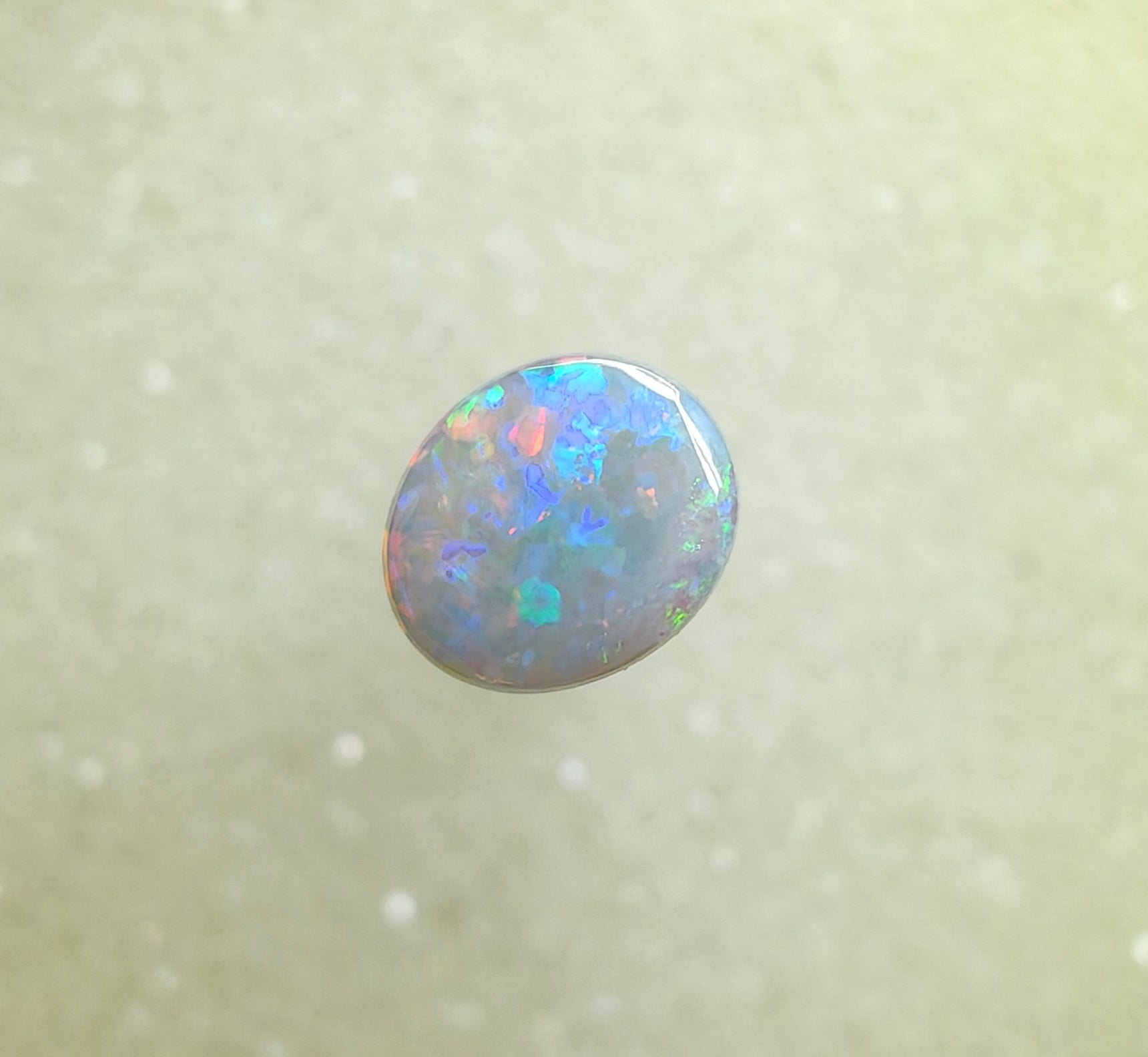 A1044 - Pink & blue round cut beauty