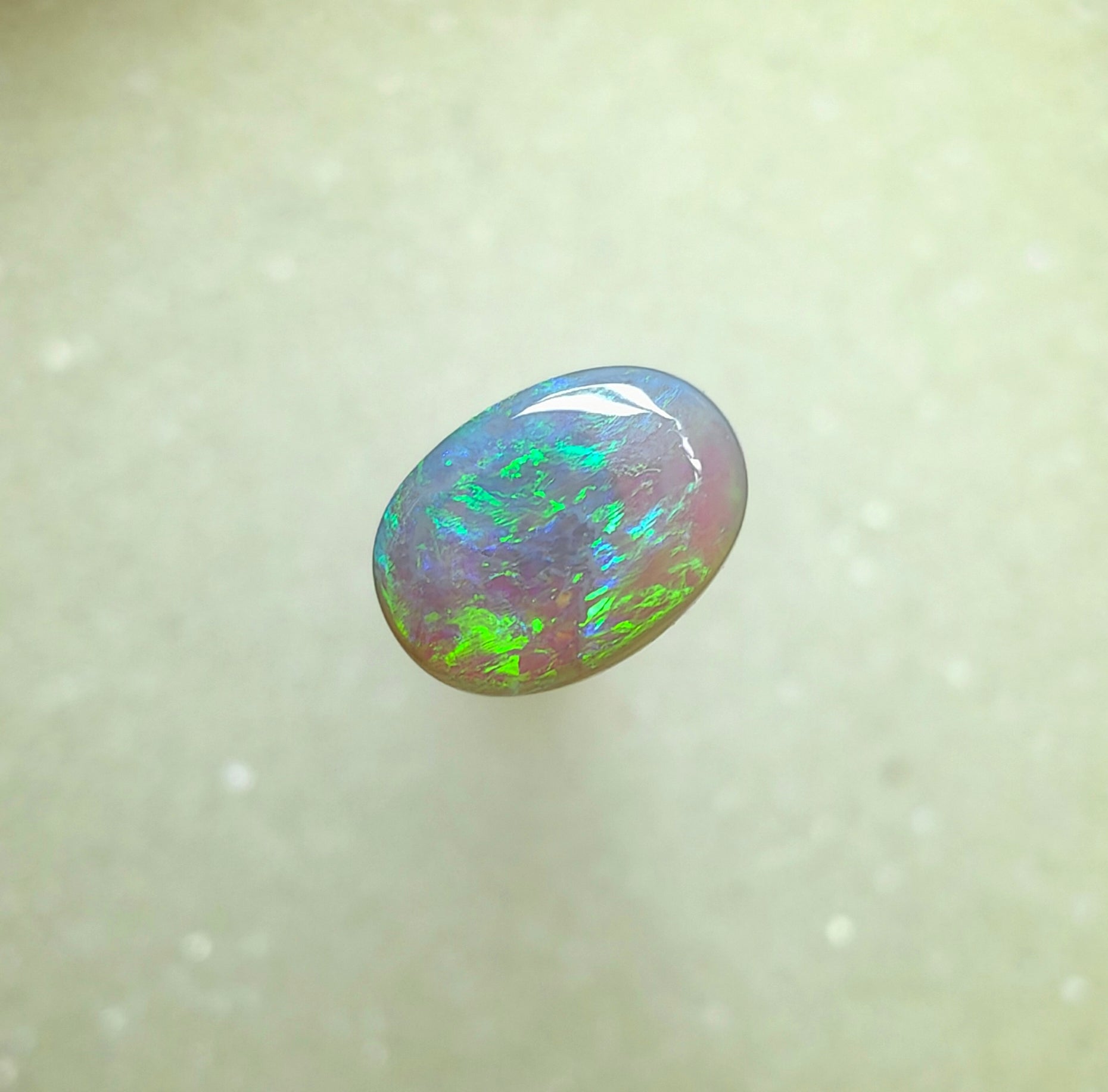 A1045 - Bright green full face beauty