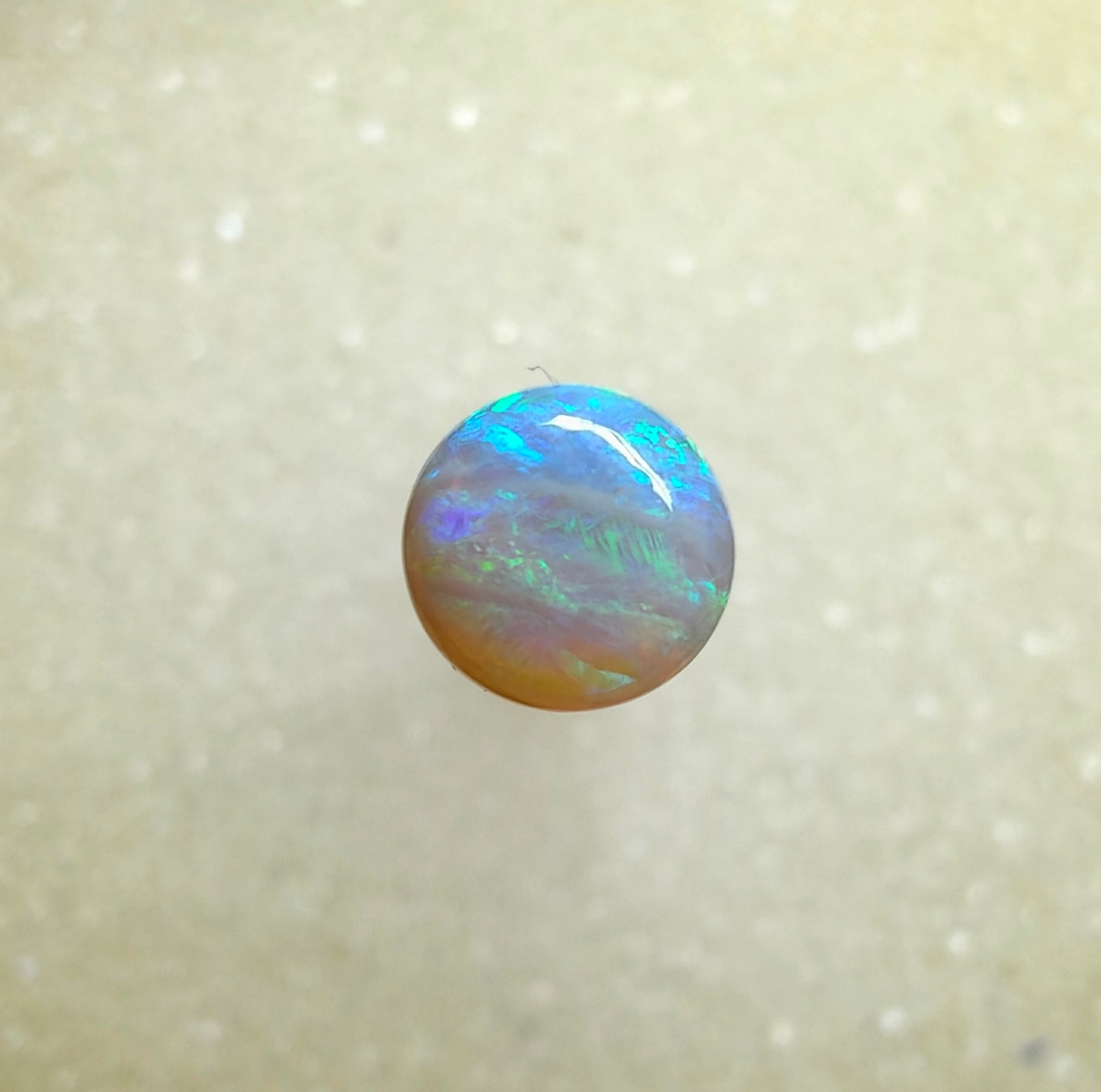 A1046 - Round cut crystal opal beauty