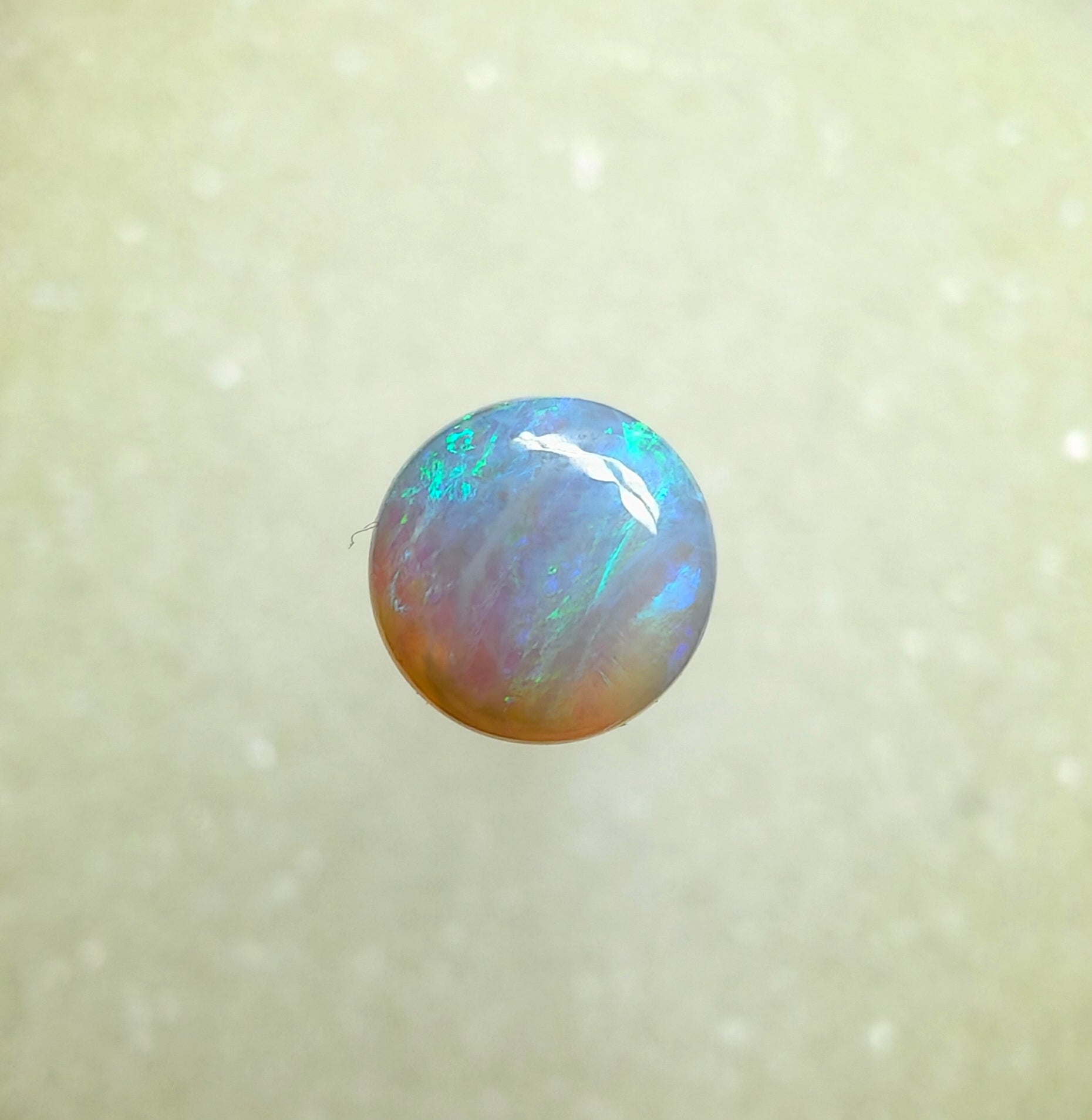 A1046 - Round cut crystal opal beauty