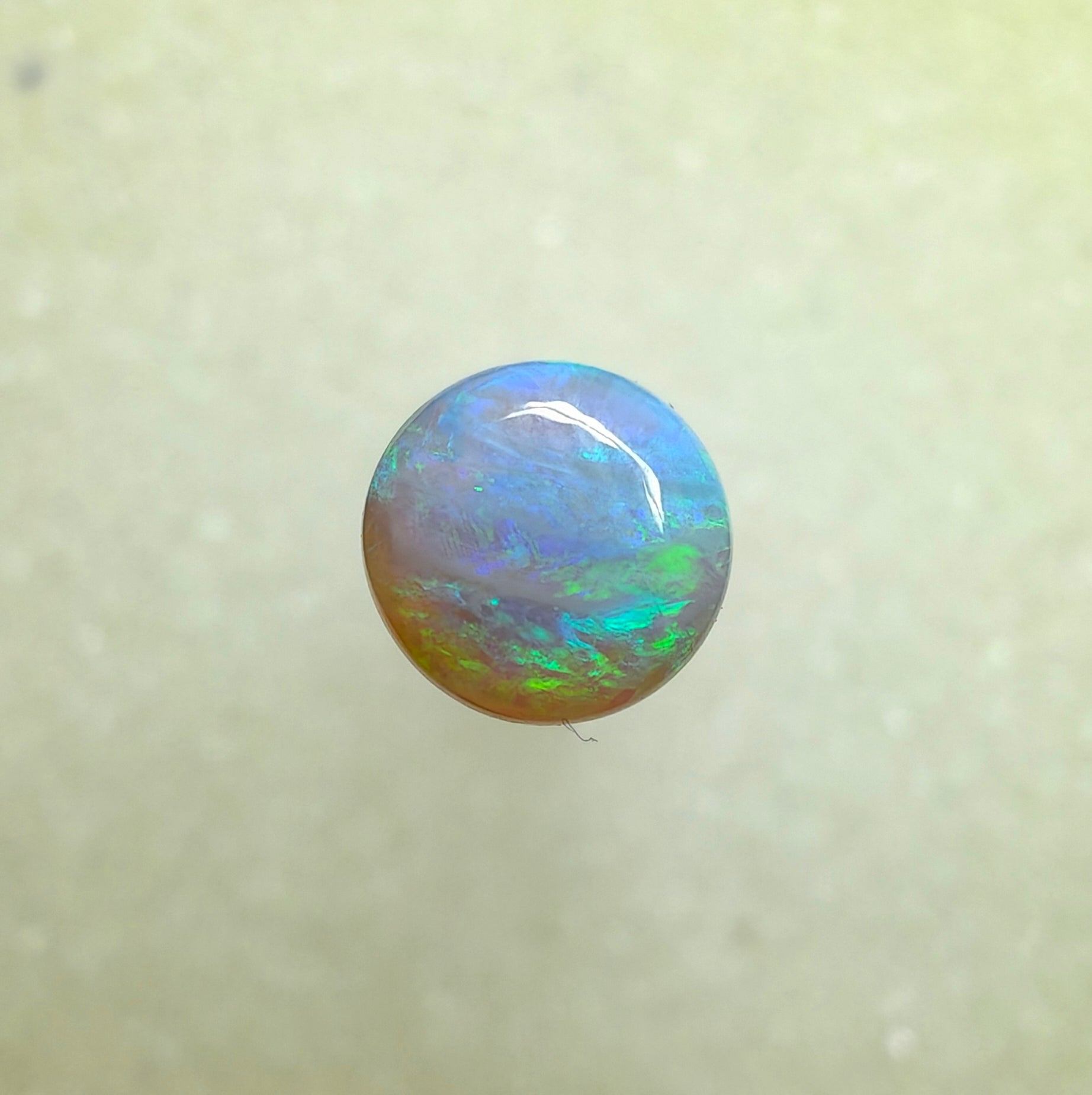 A1046 - Round cut crystal opal beauty