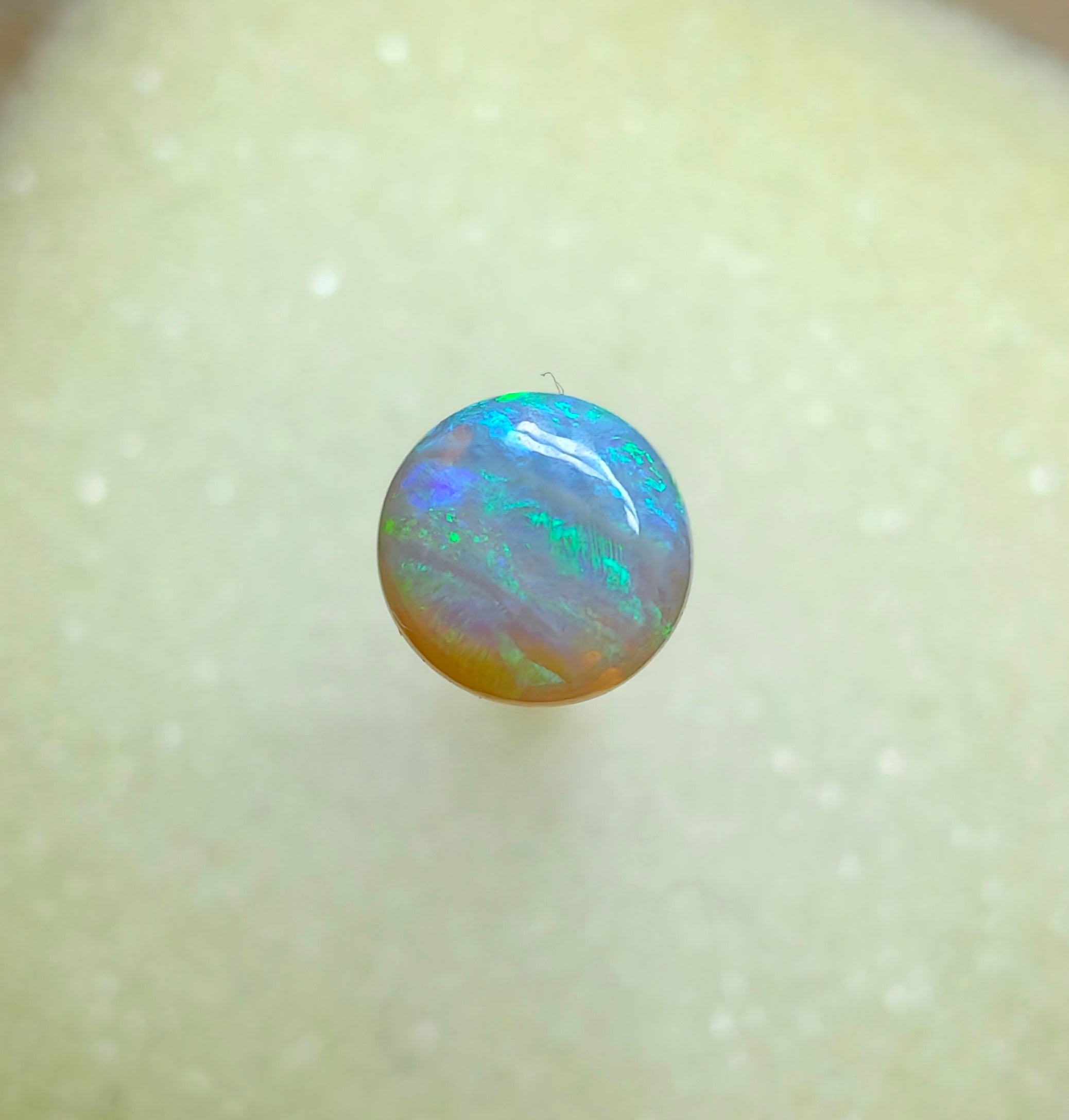 A1046 - Round cut crystal opal beauty