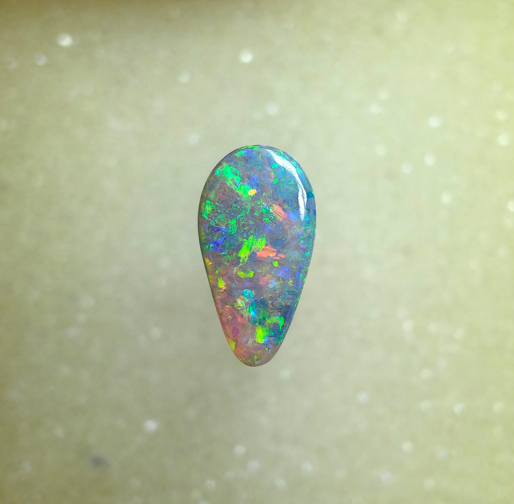 A1049 - Stunning drop cut sparkle